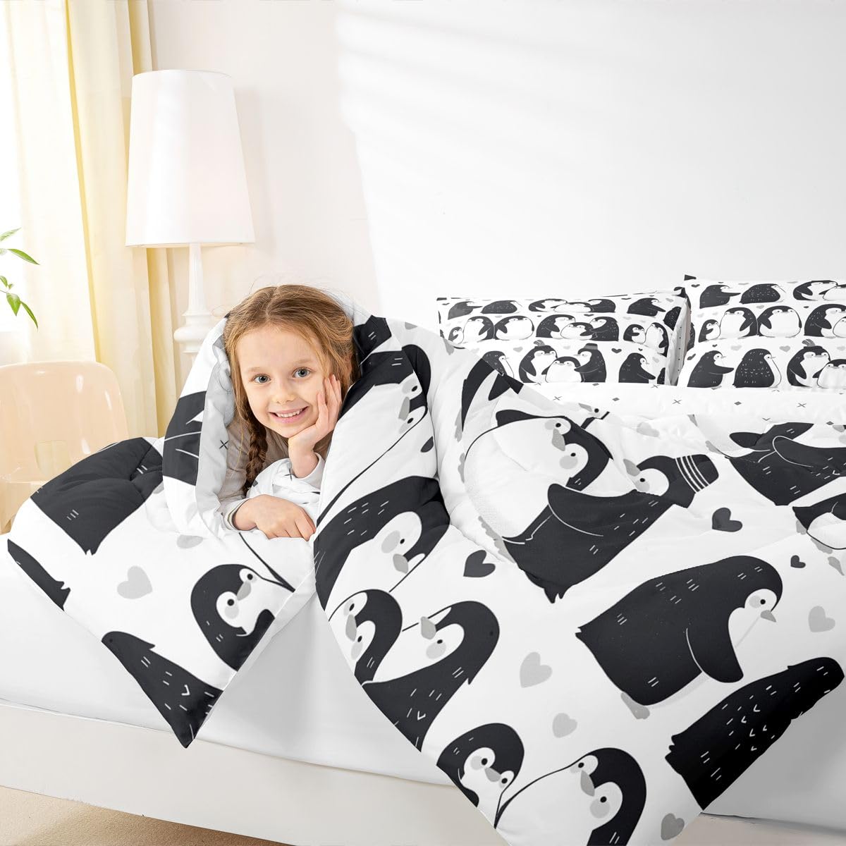 Erosebridal Cute Penguins Kids Comforter Sets Black White Penguin Queen Bedding Set for Boys Girls Antarctic Animal Theme Comforter Set,Love Heart Print Quilt Duvet 3 Pcs