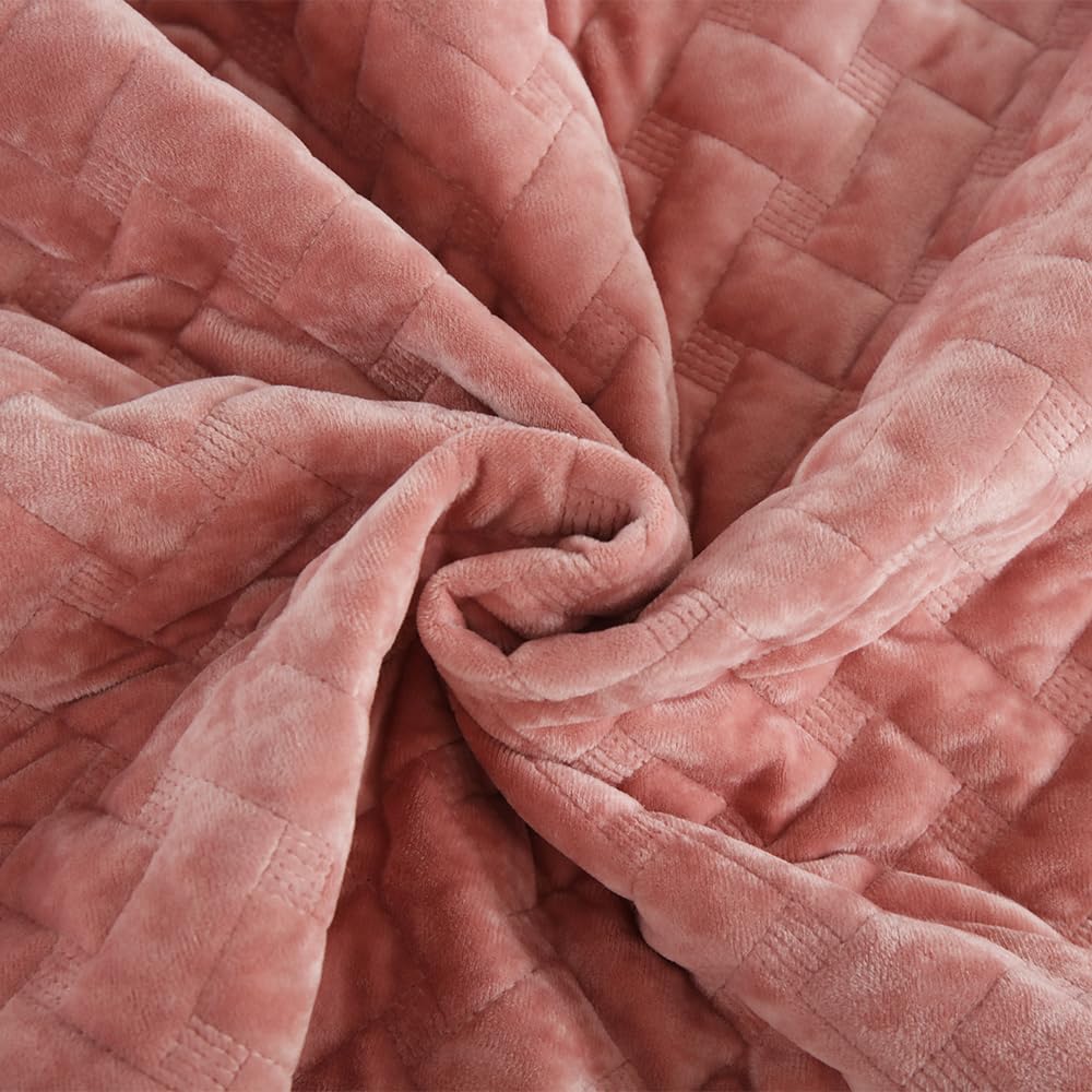 Liians Velvet Bedspread Quilt Bedding Sets,Luxury Soft Velvet Comforters Coverlet Blankets,Weave Stitching Pattern Cotton Quilted Bedspread for All Seasons, Pink,King Size