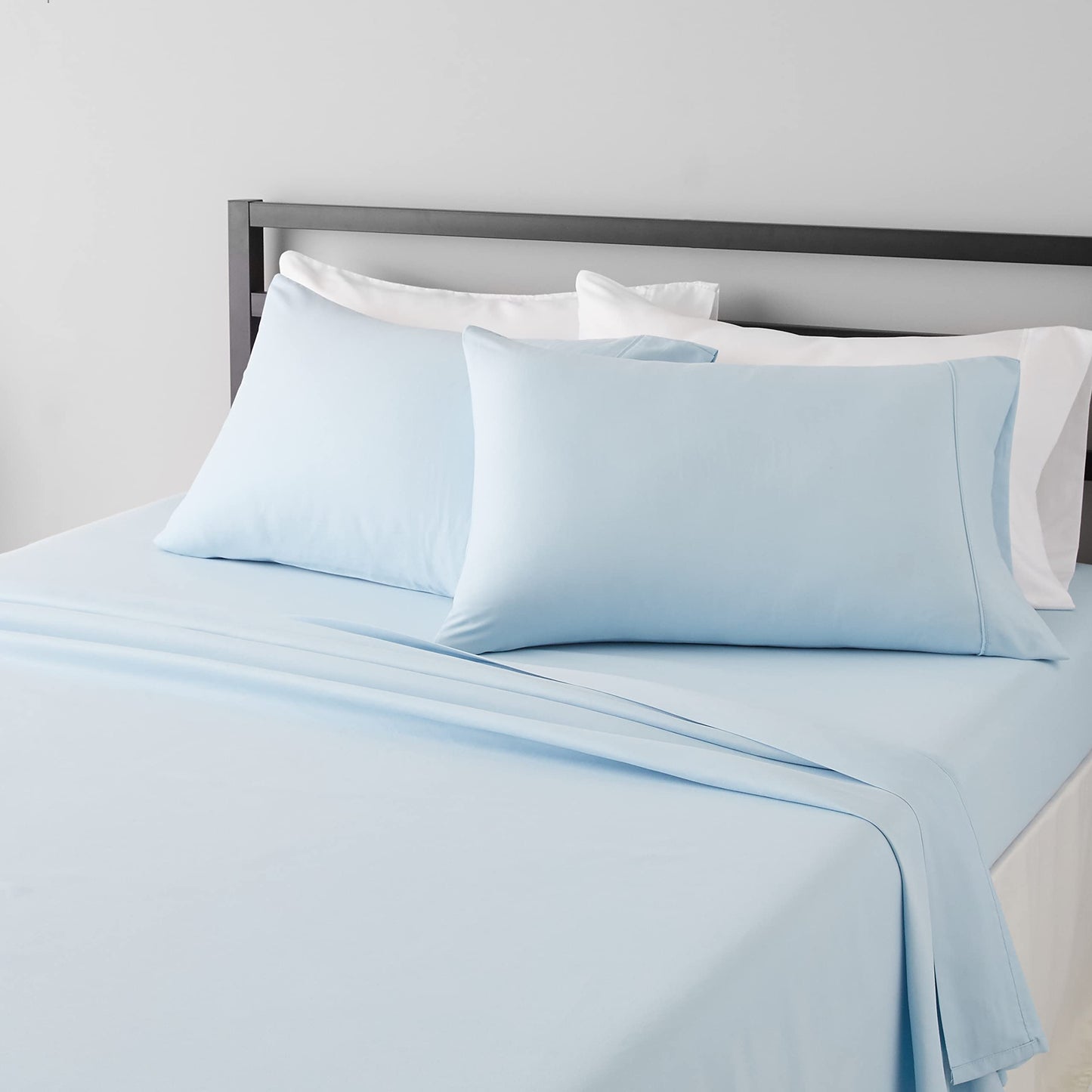 Amazon Basics Breathable, Ultra-Soft, Wrinkle-Resistant Microfiber 4-Piece Bed Sheet Set with 14-Inch Deep Pockets, Machine Washable, Full, Light Blue, Solid