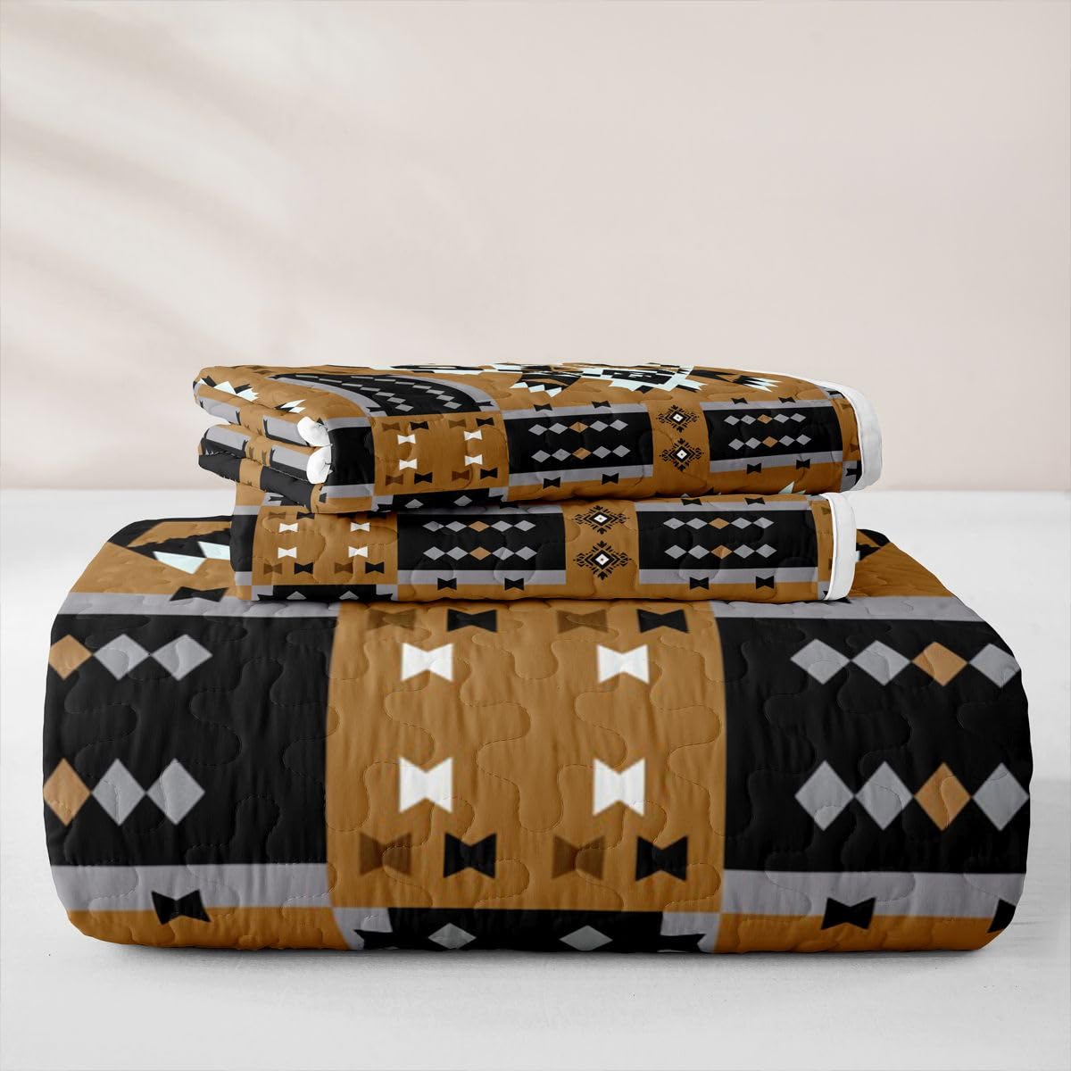 Caramel Tan Southwestern Lightweight Queen Quilt Bedding Set,Cooling Bedspread Coverlet,Aztec Tribal Black and White Geometric Quilted Blanket with 2 Pillow Shams,Soft Microfiber for Hot Sleepers