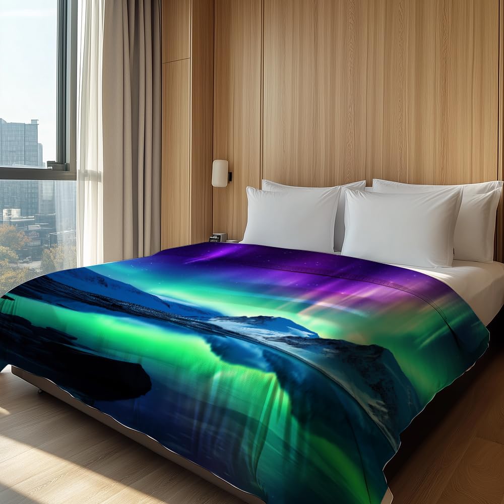 HUNXIAOJ Northern Lights Blanket Aurora Borealis Throw Blanket Northern Lights Gifts Landscape Decor Warm Soft Flannel for Girls Boys Women Teens Adults Bed Sofa Couch (50 in x 60 in)