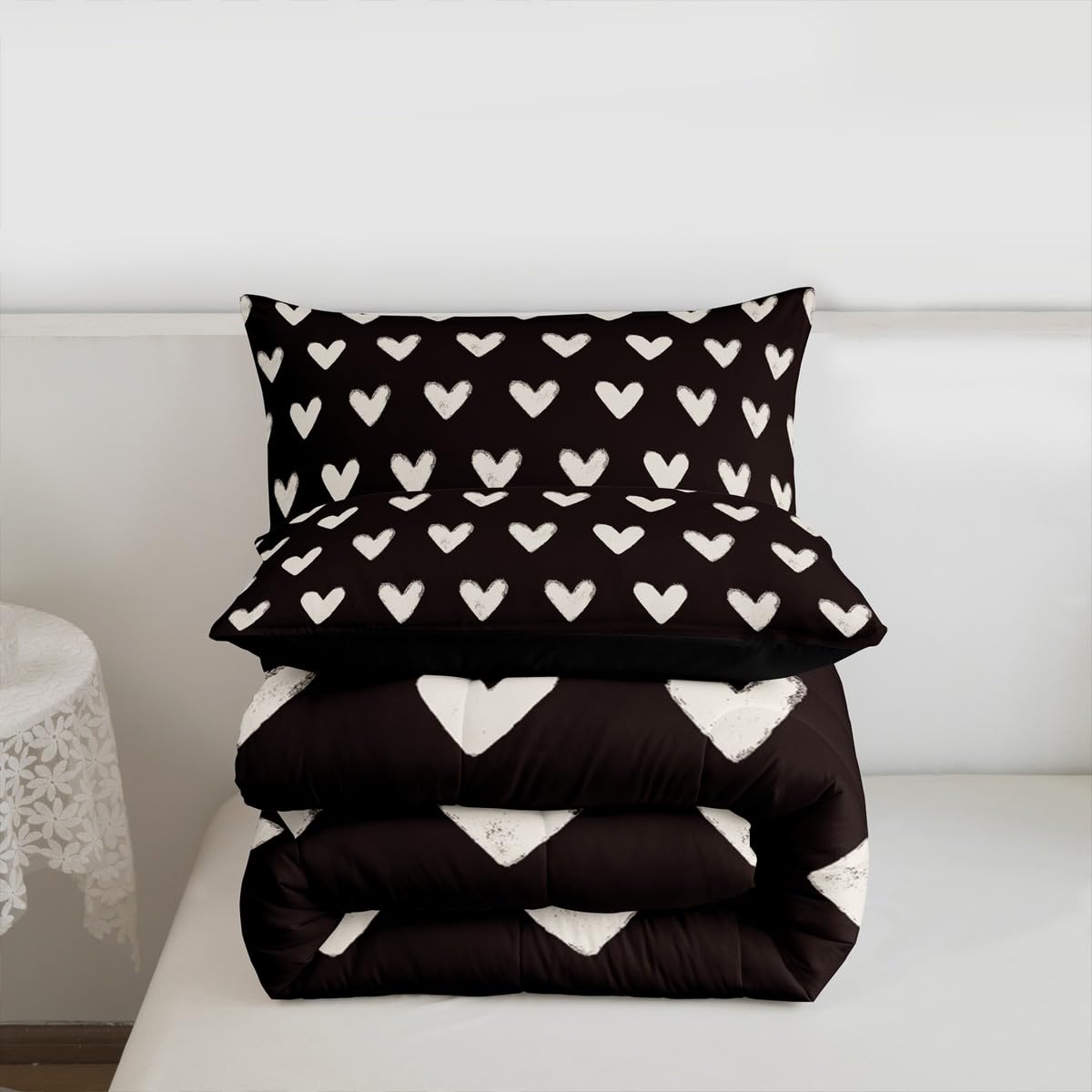 Erosebridal Love Comforter Set Queen Black and White Bedding for Kids Boys Girls Cute Heart Shaped Valentine Day Down Comforter Kawaii Cartoon Love Heart Geometric Duvet Insert Soft Warm Quilt 3Pcs