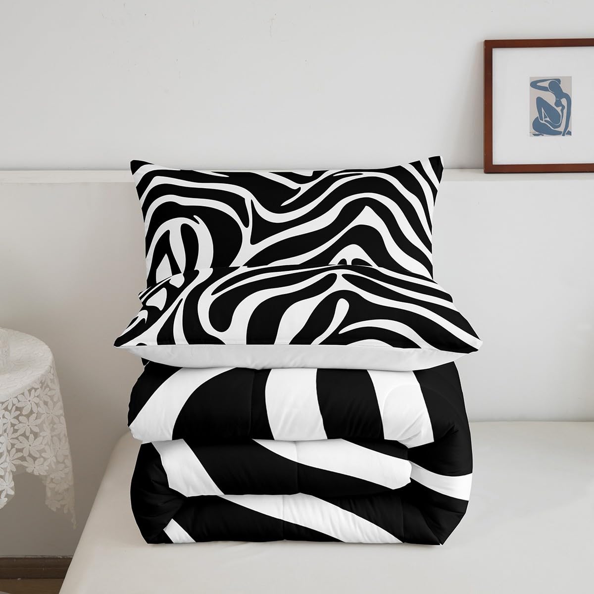Zebra Stripe Comforter Set Queen Size,Wild Animal Skin Fur Printed Bedding Set for Kids Boys Girls Room Decor,Black White Geometric Striped Duvet Insert 3Pcs,Soft Microfiber Quilt Set,2 Pillowcases