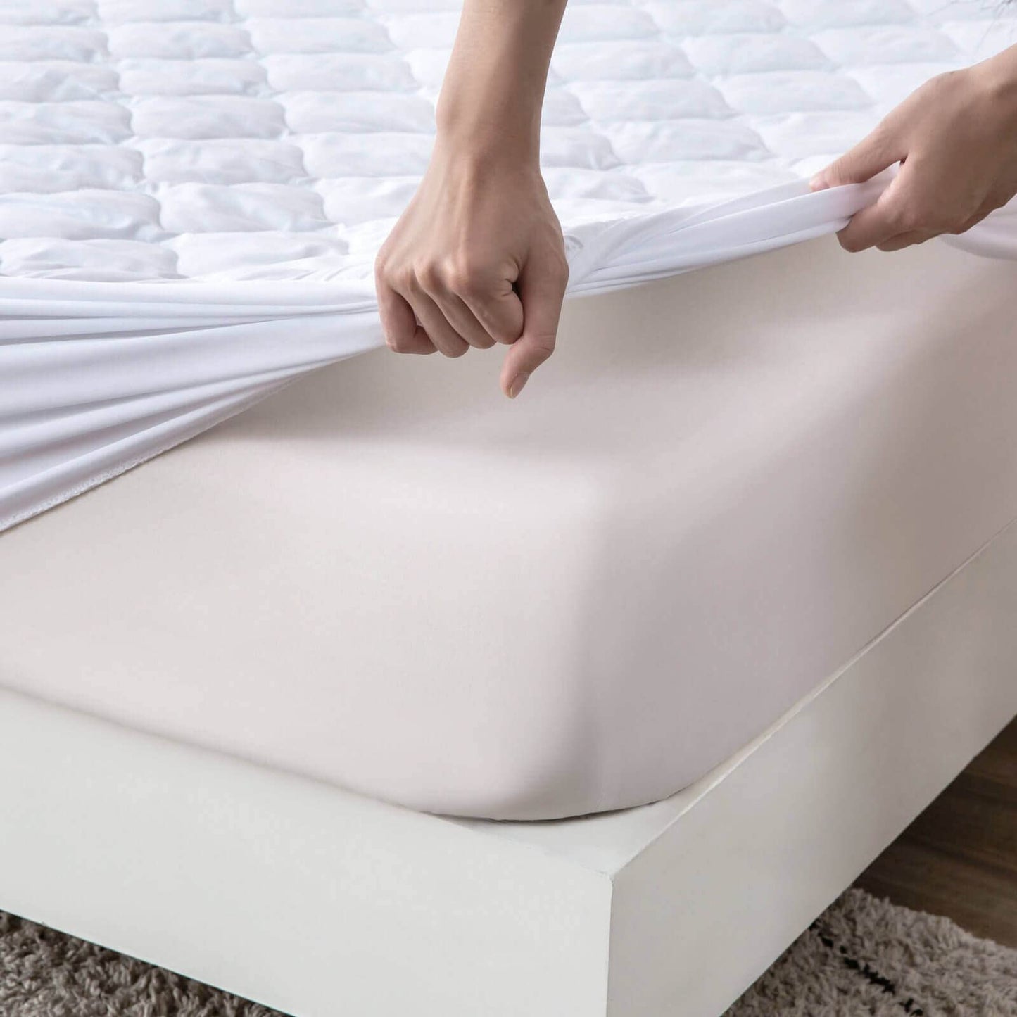 Waterproof Quilted California King Mattress Protector Pad Brushed Soft Surface Noiseless Padded Fitted Cover with Deep Pocket