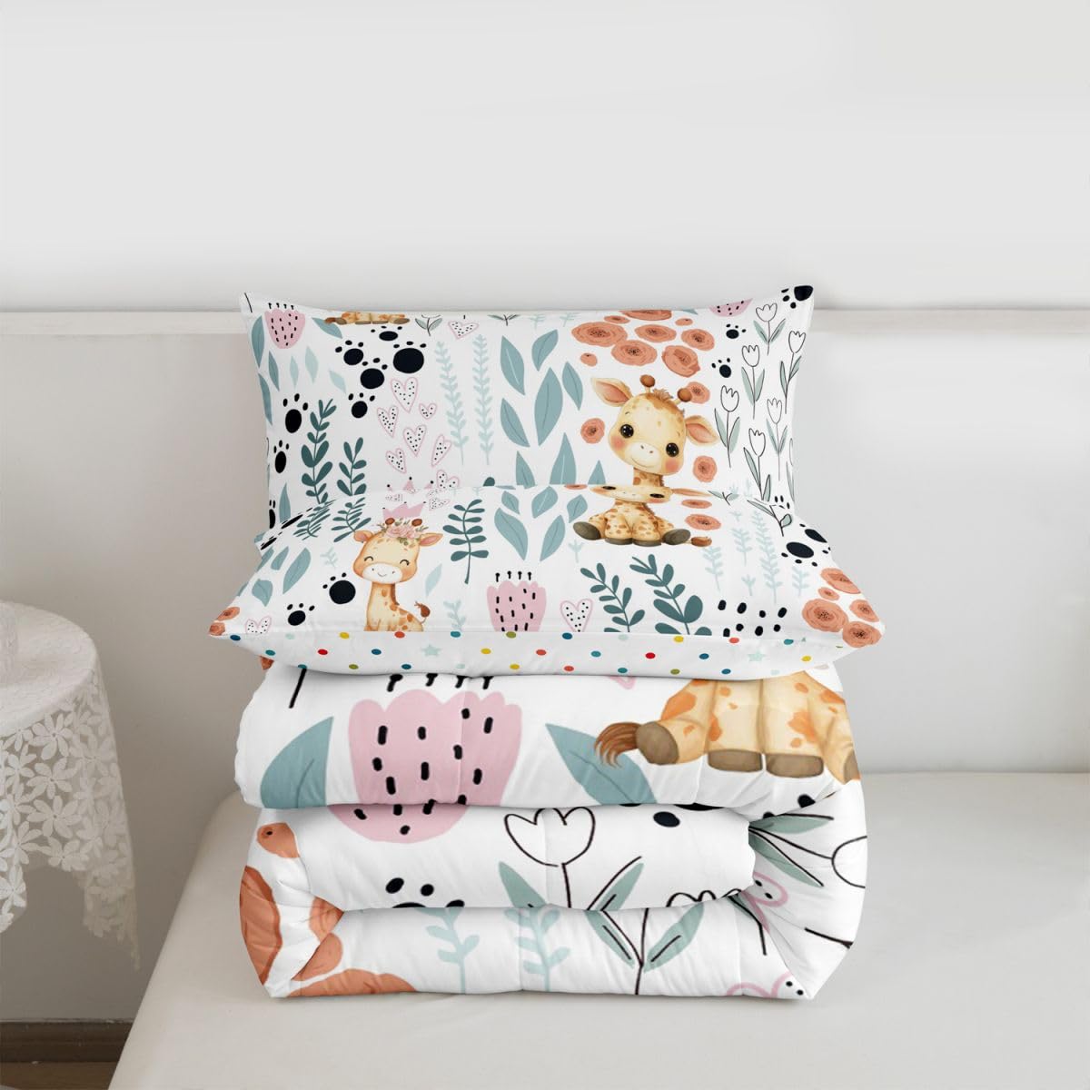 Erosebridal Kawaii Giraffe Bedding Set,Cartoon Giraffe Comforter Set Twin,Cute Love Heart Leaf Flower Comforter Set for Kids Girls Boys,Paw Print Animals Quilt Duvet Insert with 1 Pillow Case
