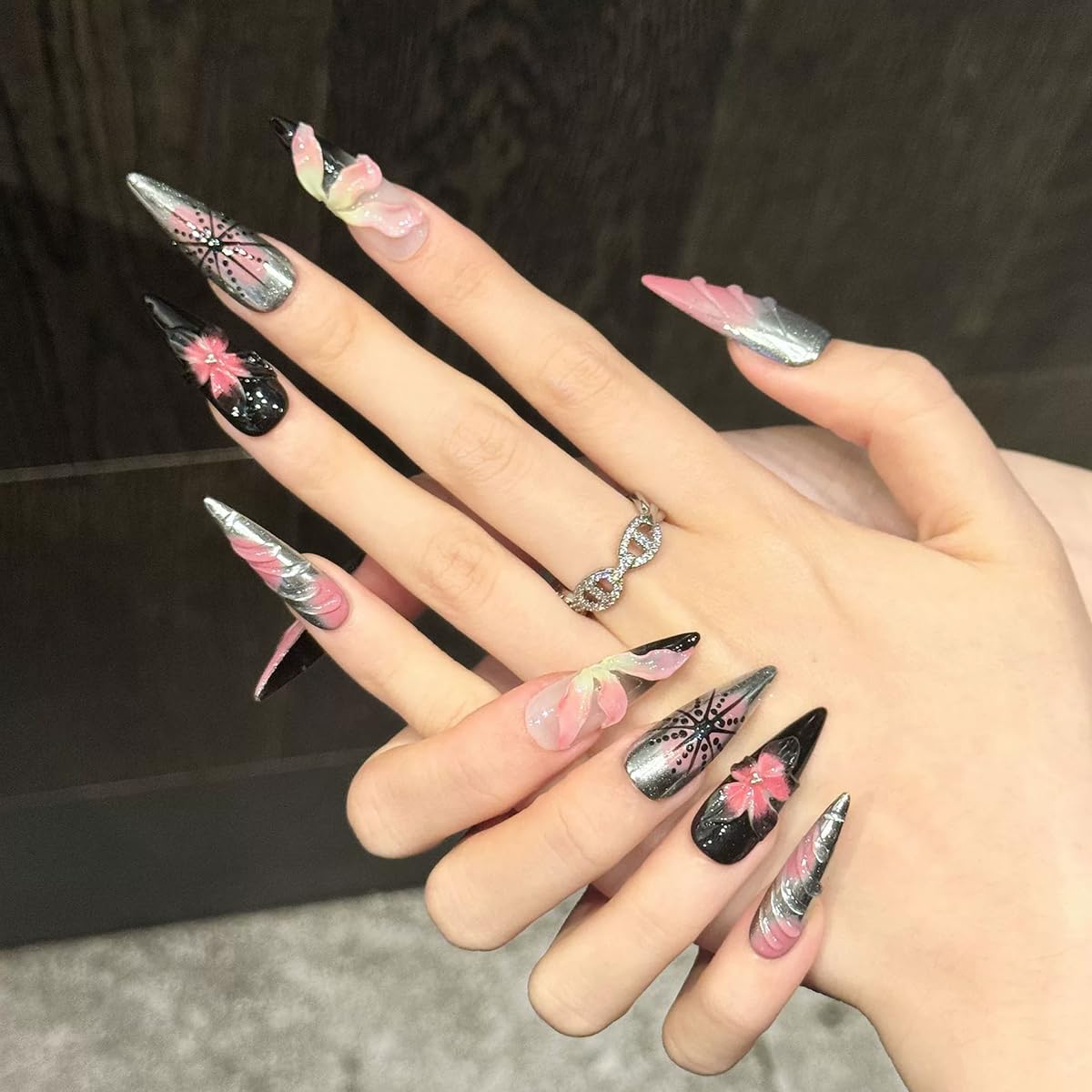 Handmade Press on Nails Long Stiletto False Nails Black French Tip Fake Nails with 3D Flower Designs Sparkly luxury Artificial Nails for Women 10pcs (Size M）