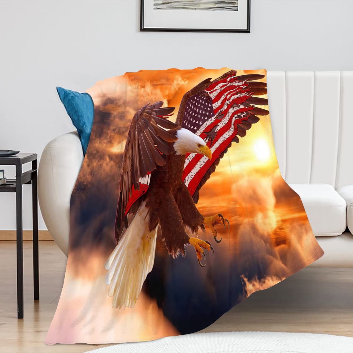 Bald Eagle Blanket American Flag Eagle Decor Throw Blanket Bald Eagle Blanket Gifts for Men Super Warm Soft Plush Fleece Flannel Blanket Winter Couch Bedding Blanket for Girls Kids Adults 40"x50"