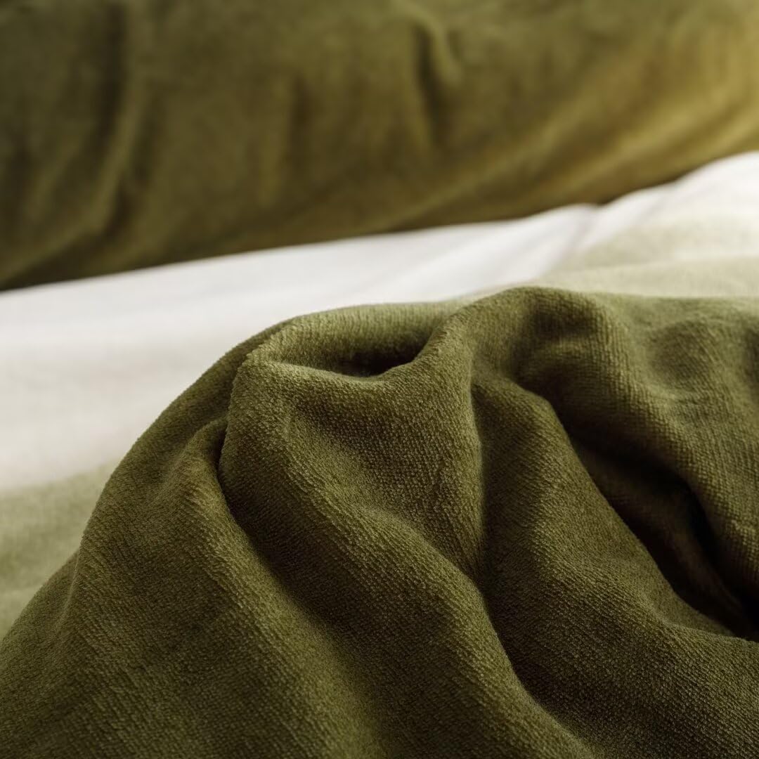 CLOTHKNOW Dark Green Velvet Duvet Cover Set Queen 3Pcs Green White Bedding Sets Fluffy Olive Green Bedding Duvet Cover Sets Soft Flannel Bedding Queen Sets Hunter Green Bedding Cover Sets Queen