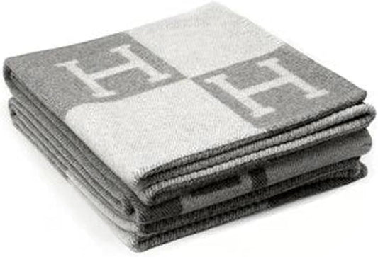 H Blanket Soft Cashmere Fleece Plaid Throw Blanket, All Season Knitted Shawl for Sofa Couch Car Camping, for Women Men, Grey