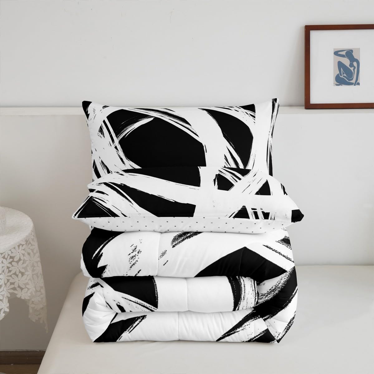 Erosebridal White and Black Abstarct Queen Comforter Set for Adult Women Men, Geometric Striped Bedding Set for Minimalists,Graffiti Aesthetic Lines Quilt,Contemporary Boho Modern Art Duvet Insert