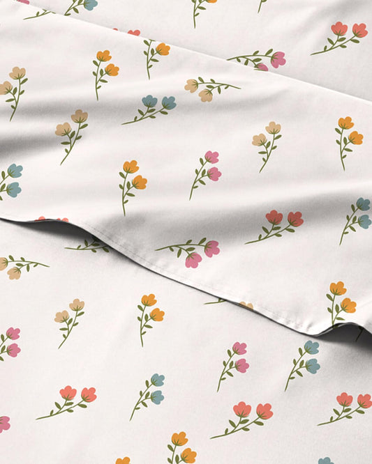 Floral Sheets - Flower Print Bed Sheet Set - 1 Flat, 1 Fitted & 2 Pillowcases w/ Deep Pockets - Comfy, Cozy, Wrinkle & Fade Free - Boho Botanical Bedding - Soft, Breathable & Cooling - Full Size Set