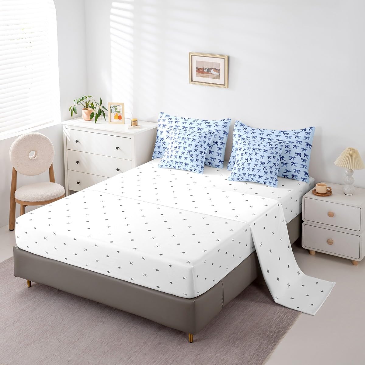 Erosebridal Blue Bow 7-Piece Bedding Set Twin Size Teen Girl Coquette Bow Comforter Set with Sheets Modern Trendy Cute Bowknot Bed in A Bag for Preppy Princess Fashion Bowknot Quilt Duvet Bed Sets