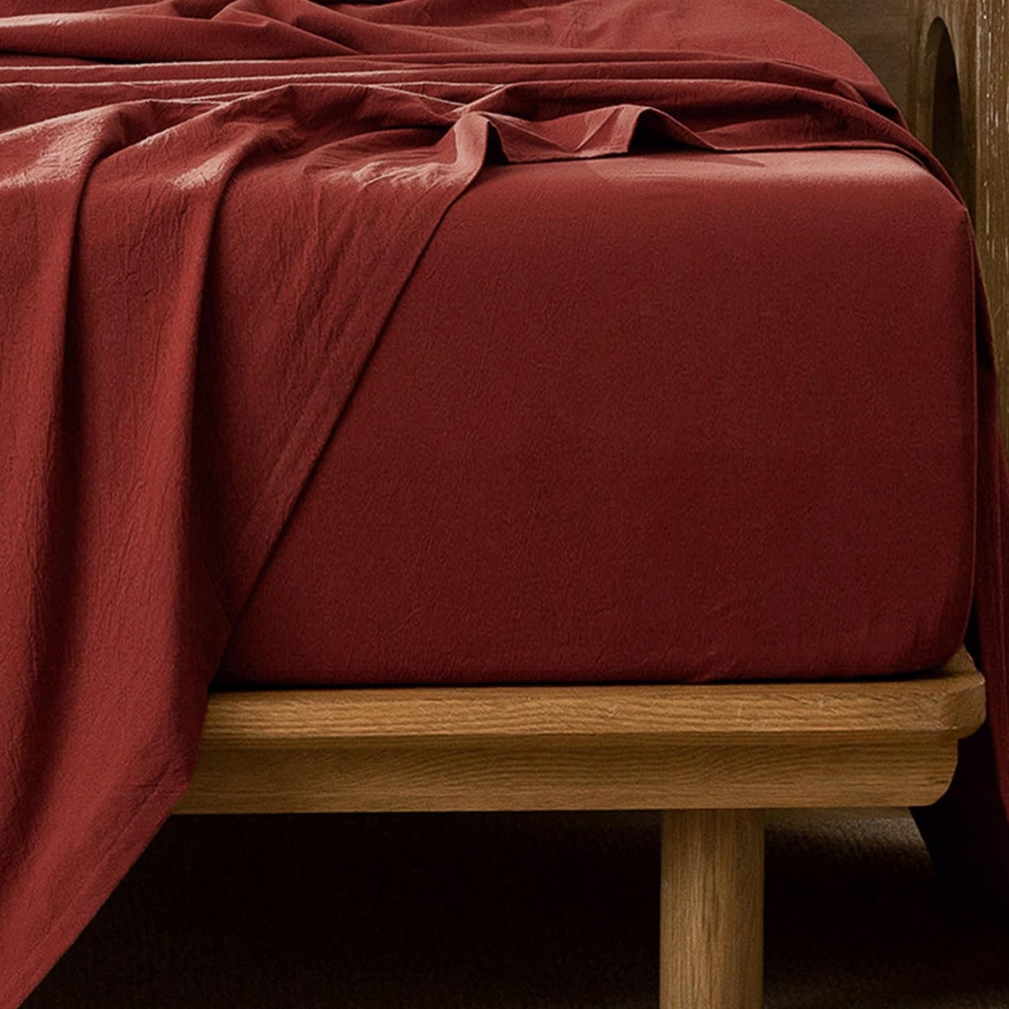 MooMee Fitted Bottom Sheet Only 100% Washed Cotton Linen Like Textured Breathable Durable Soft Comfy Deep Pocket Fits Mattress up to 17" (Solid Fired Brick Red, Queen)