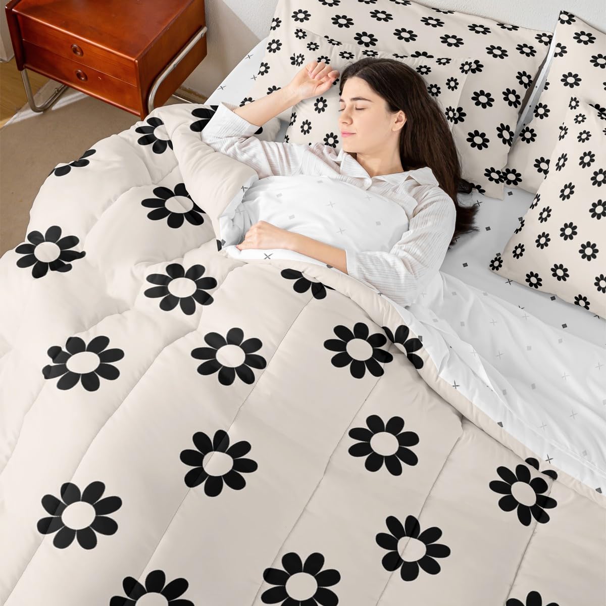 Erosebridal Black and White Floral 7 Pcs Bedding Set for Teen Girls Kawaii Daisy Comforter Set with Sheets Twin Size for Girls Kids Young Women Bedroom Beige Boho Bed in A Bag All Season Bed Sets