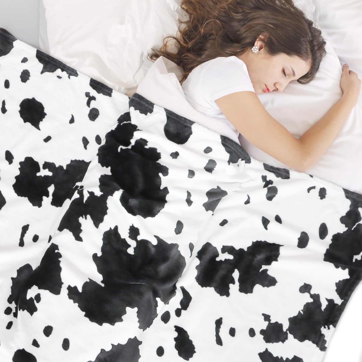 Cow Print Blanket Warm Plush Cute Throw Soft Fleece Flannel Lightweight Black & White Blankets for Living Rooms Sofa Bedroom All Seasons Decor Cow Gifts for Adults Kids Teens 50" x 60"