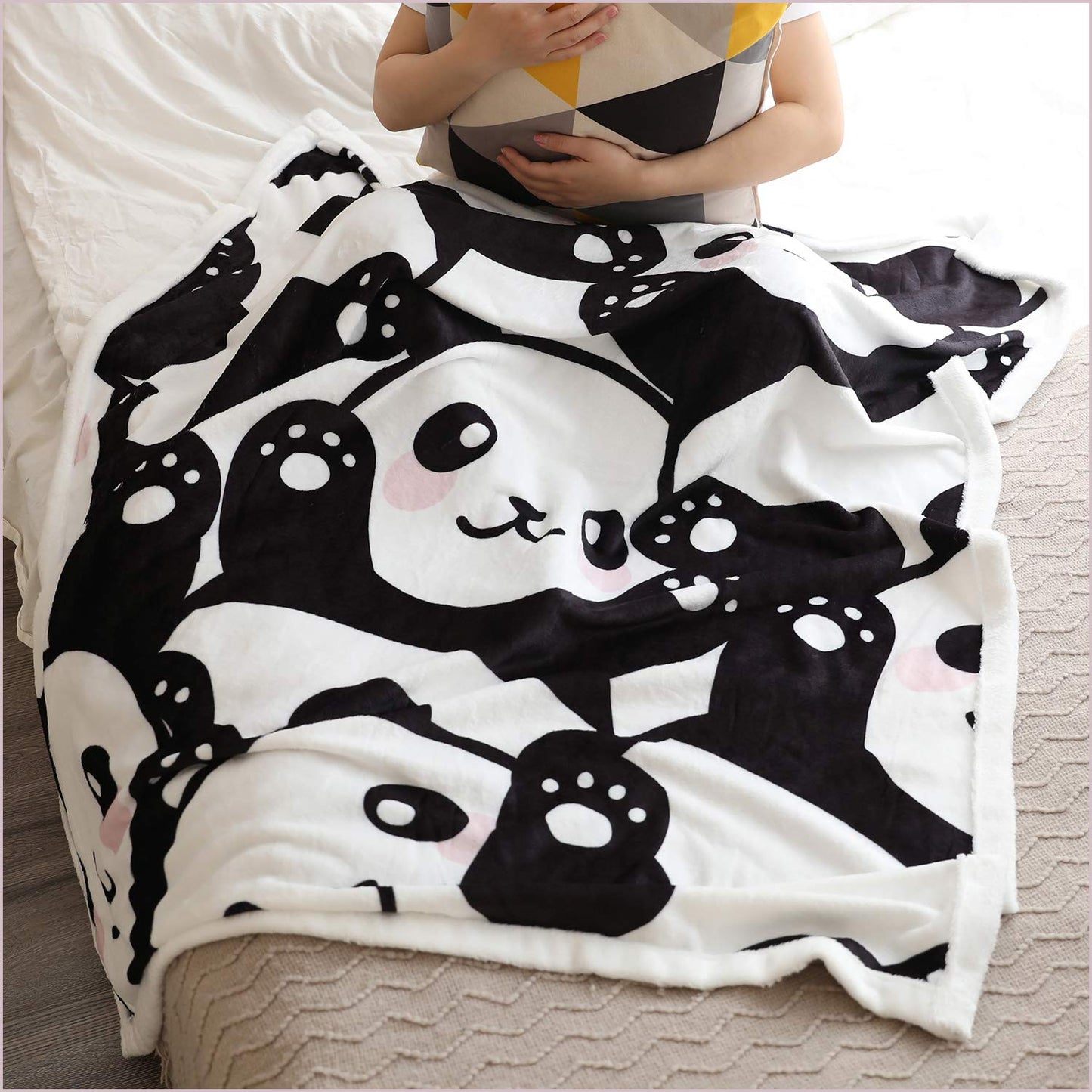 Panda Blanket Super Soft Cozy Blankets Pandas Gifts for Girls Kids Toddler Adults Fleece Throw Blanket Travel Blanket (Cute Panda, 50x60 Inches)
