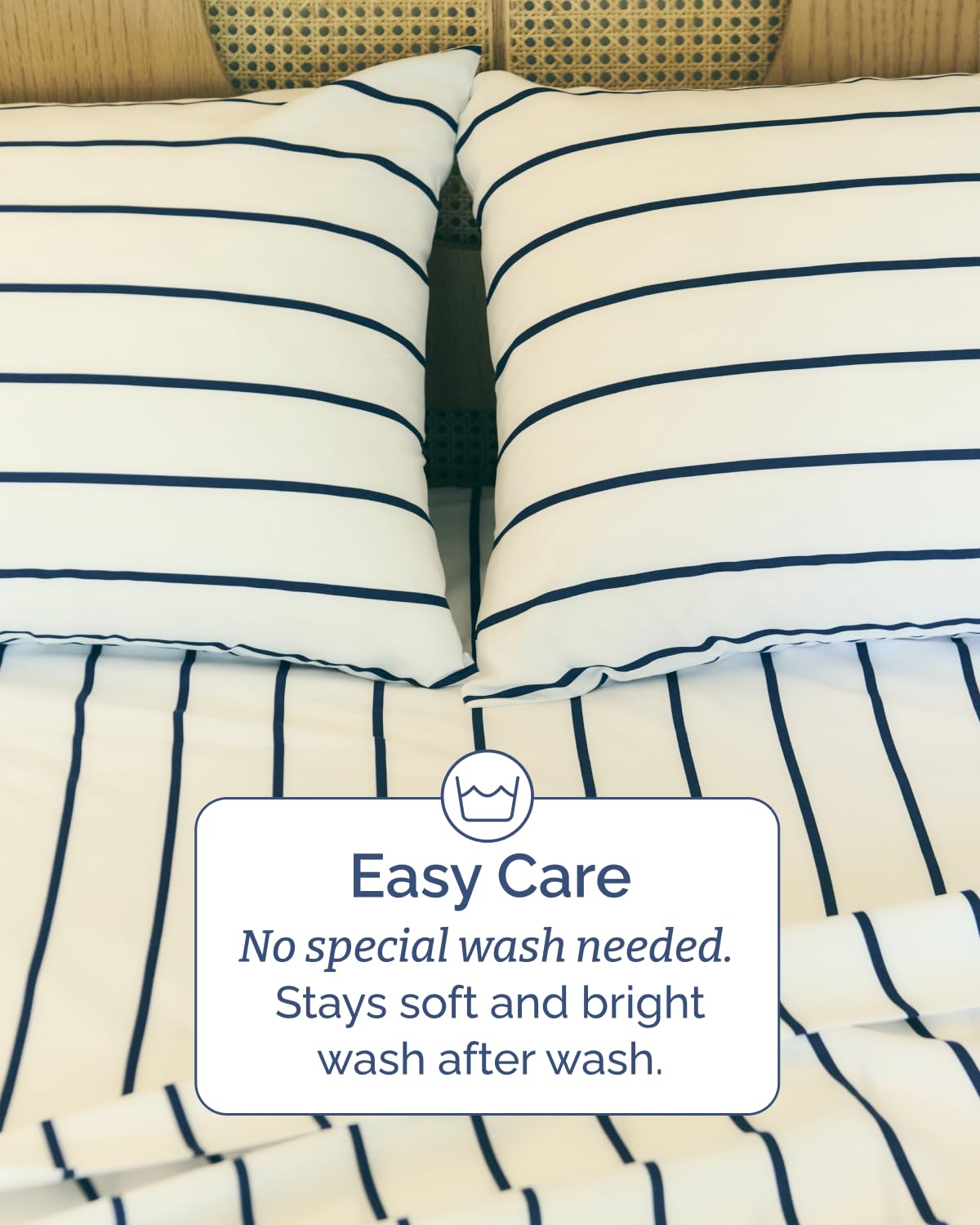 Striped Sheets - Navy Blue & White Striped Sheets - 1 Flat & 1 Fitted & 2 Pillowcases w/ Deep Pockets – Wrinkle & Fade Free - Soft, Breathable & Cooling – Luxury Pinstripe Bedding - Full Size Bed Set