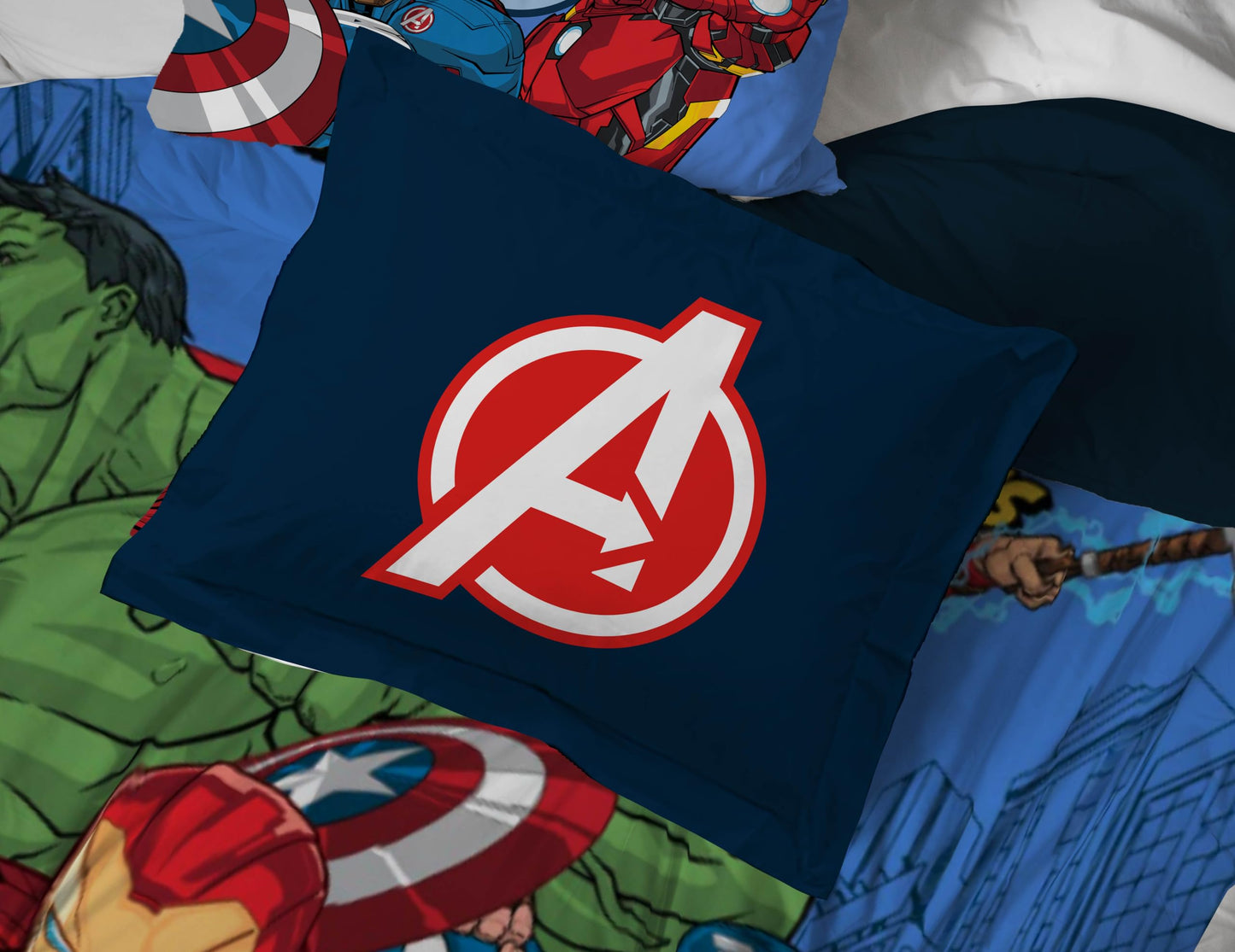 Jay Franco Kids Bed Set, Blue, Avengers, 7 Piece Full