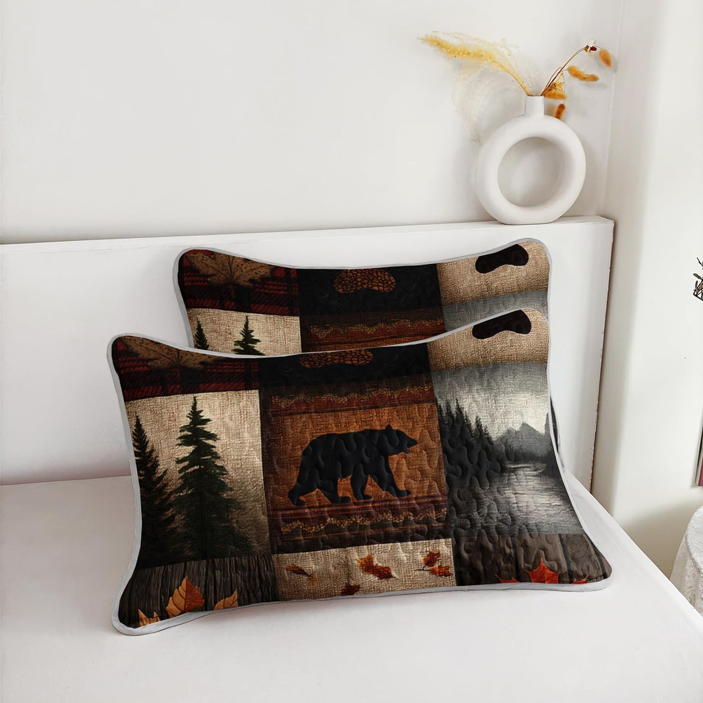 UEVBF Hunting Themed Quilt King Size,Lightweight Cabin Plaid Bedding Set with 2 Pillowcases,Forest Tree Brown Bear Paw Printed Bed Sets for Adults Room Decor.