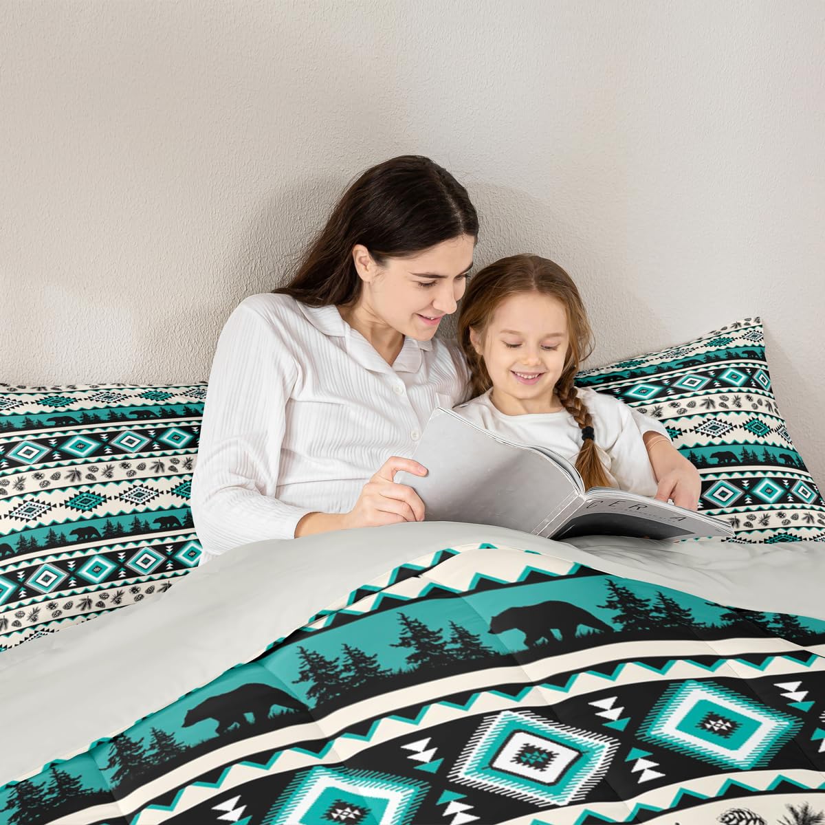 Green Aztec Pattern Kids Comforter Set,Ethnic Geometric Stripes Down Alternative Adults Bedroom Decor,Southwest Tribal Style Bear Wild Animals Ultra Soft Inner Fill 3Pcs Bedding Queen Size