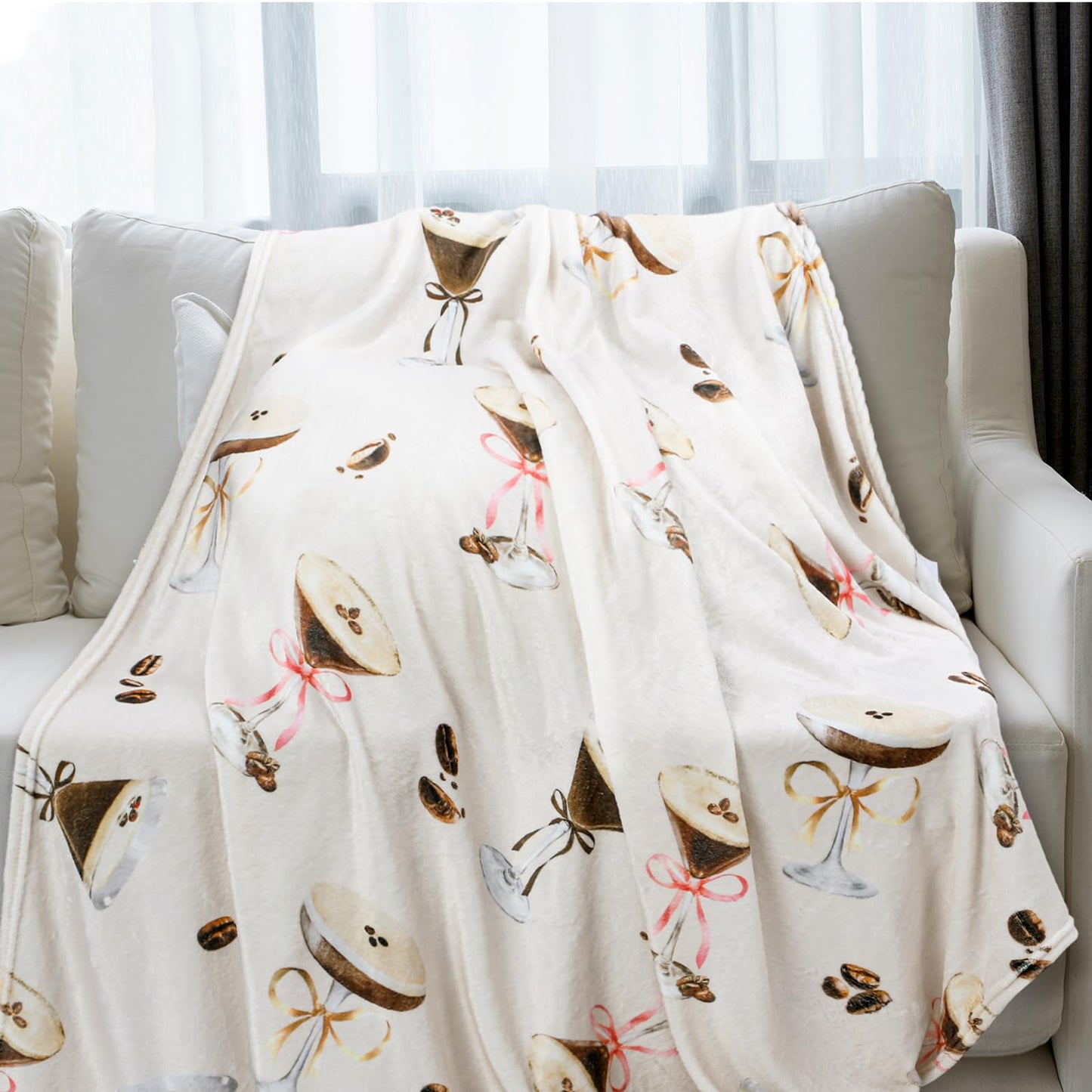 Hahafelt Espresso Martini Birthday Blanket, 60 x 50 Inches A Tini Bit Older Flannel Blanket Decorations for Women Martini Cocktail Birthday Party Bridal Shower Favors Couch Carseat Bed Camping