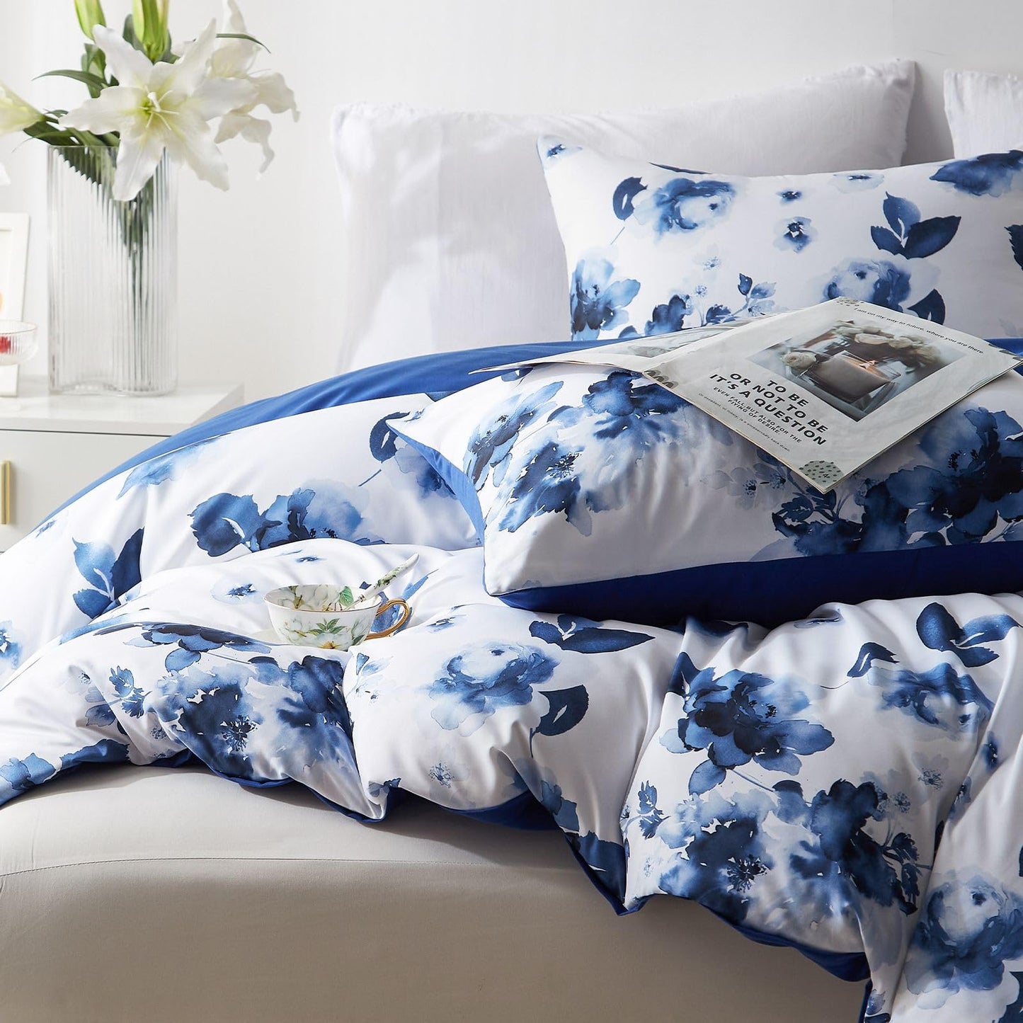 Cupocupa Queen Duvet Cover Set - 3pc Blue Floral Art Deco Bedding - Soft Botanical Print Polyester Duvet Cover with 2 Pillowcases - All Season Reversible Comforter Cover (Queen, Blue Floral)