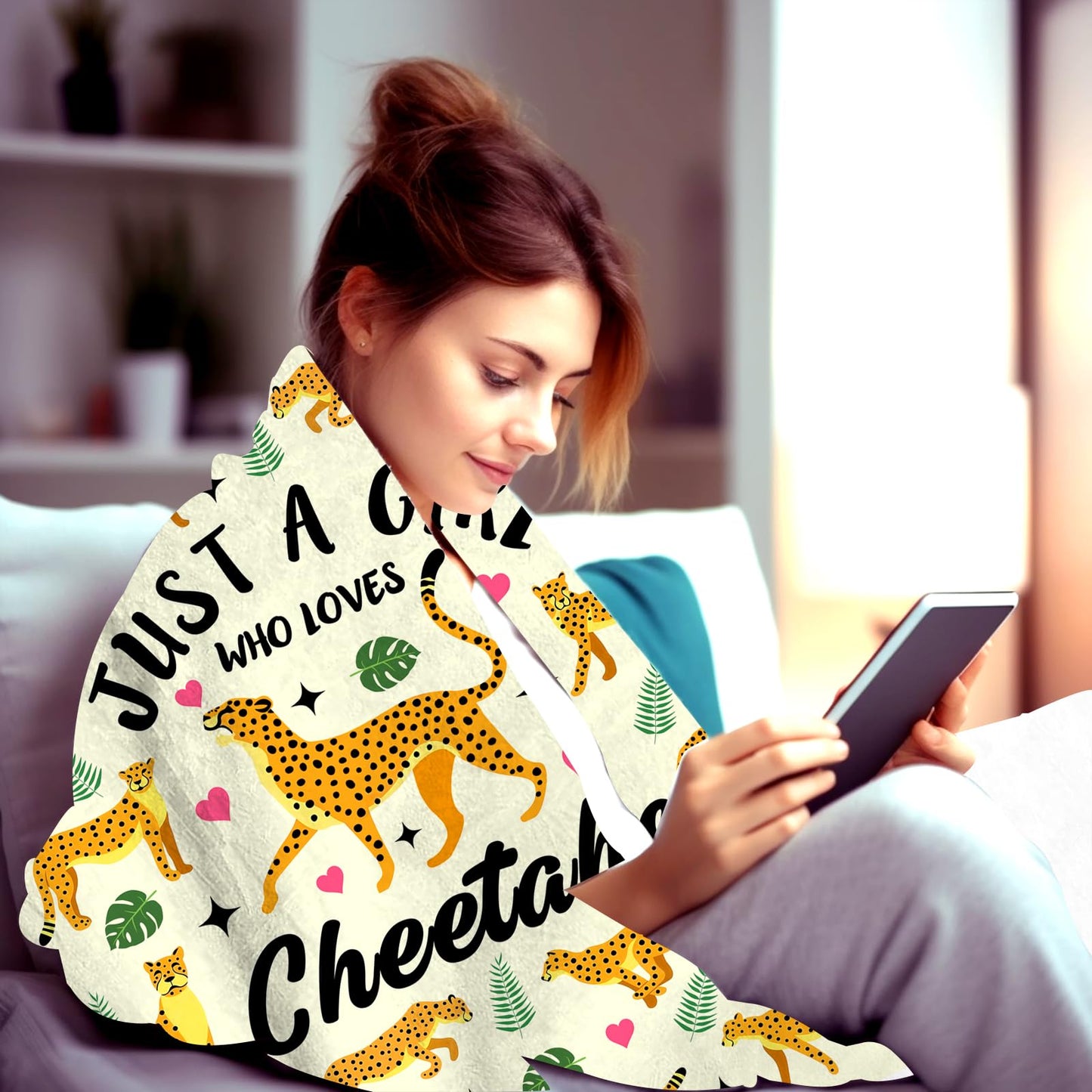 FLOW4U Cheetah Blanket Gifts for Girls Plush Just A Girl Who Loves Cheetahs Stuff Blanket Throw Fleece Bedding Cheetahs Gifts for Cheetah Lovers Girls Kids Women Birthday Party Decorations 50"X40"