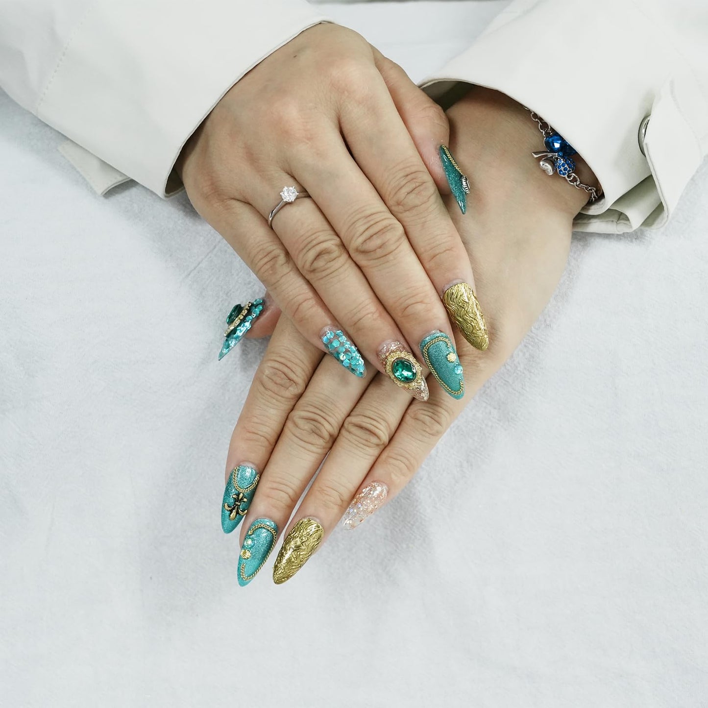 Tesytto Luxury Vintage Press on Nails Medium Almond, Handmade 3D Gemstone & Glitter Design Green Gold Acrylic Nails, Reusable False Nails (Exotic Flair,M)