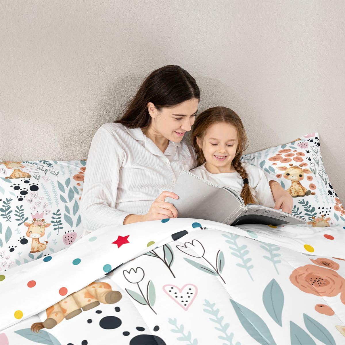 Erosebridal Kawaii Giraffe Bedding Set,Cartoon Giraffe Comforter Set Twin,Cute Love Heart Leaf Flower Comforter Set for Kids Girls Boys,Paw Print Animals Quilt Duvet Insert with 1 Pillow Case