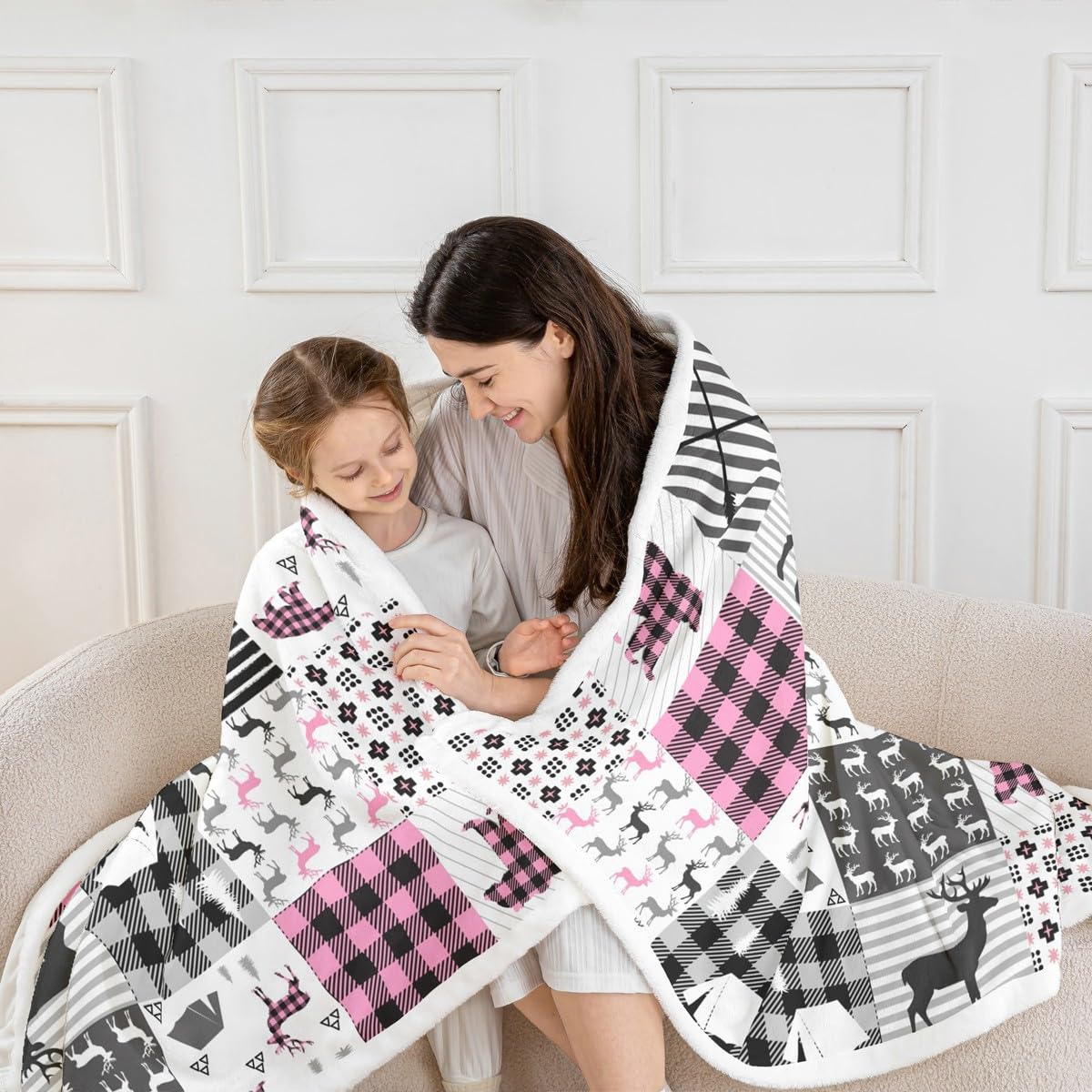 Deer Fleece Throw Blanket for Girls Boys - Pink Plaid Bear Antlers Plush Sherpa for Hunting and Camping - Bear Moose Lodge Patchwork Fuzzy Geometric Room Decor 40"x50"