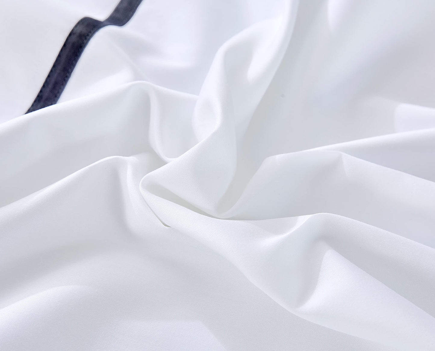 MengBoo Karen Duvet Cover Set 3 pcs(1 Duvet Cover+2 Pillowcases) 100% Cotton Sateen Woven White Background with Black Stripe Zipper Closure(White Black,Queen)