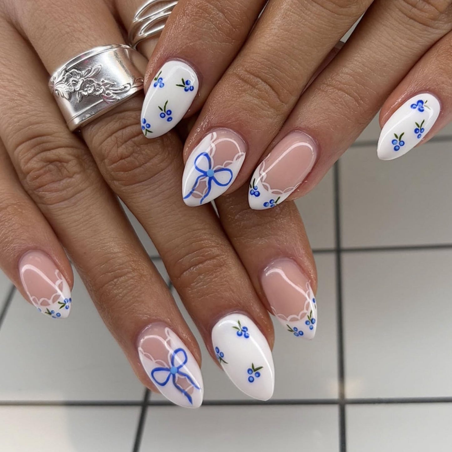 French Tip Press on Nails Short Almond Fake Nails Blue White Stick on Nail Flower Lace Glossy Reusable Full Cover with Adhesive Glue Artificial Nail Women Manicure 24Pcs