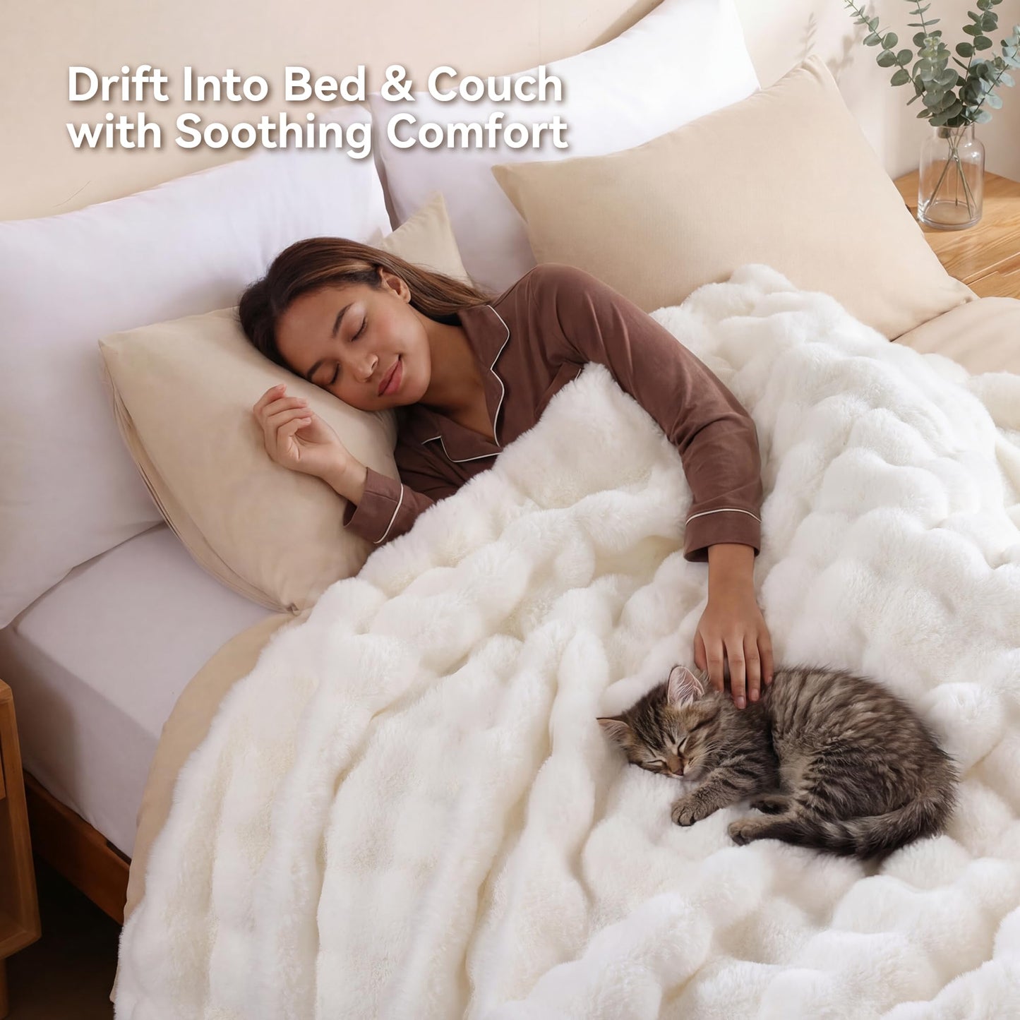 Smoofy Faux Fur Throw Blanket for Couch - Cream White Super Soft Cozy Bubble Blanket, Fluffy Plush Fuzzy Throw for Sofa & Bed, Thick Lightweight Warm Blanket, Luxury Aesthetic Gift for Women 50"x60"