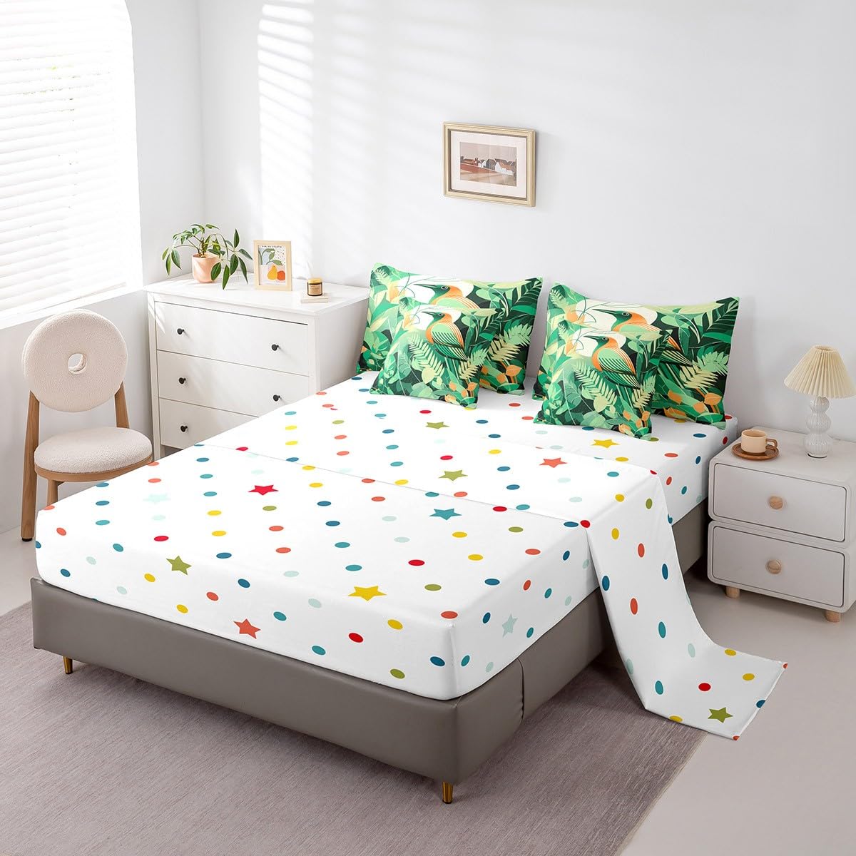 Erosebridal Cartoon Toucan Bedding Set King Size, Palm Leaf Plant Comforter Set, Summer Hawaiian Tropical Kids Teens (Comforter+Fitted+Flat Sheet+2 Pillowcases+2 Throw Pillow Covers) 7 Pieces Bed Set