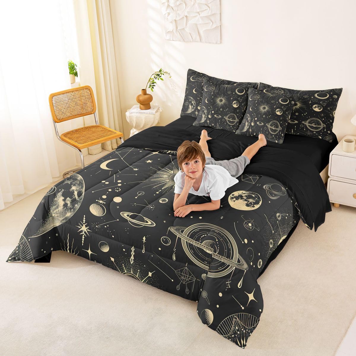 Erosebridal Galaxy 7 Piece Bedding Set Queen Sun Moon Comforter Set with Sheets Starry Sky Bed in A Bag Grunge Style Bed Sets with 2 Pillowcases, 2 Throw Pillow Covers