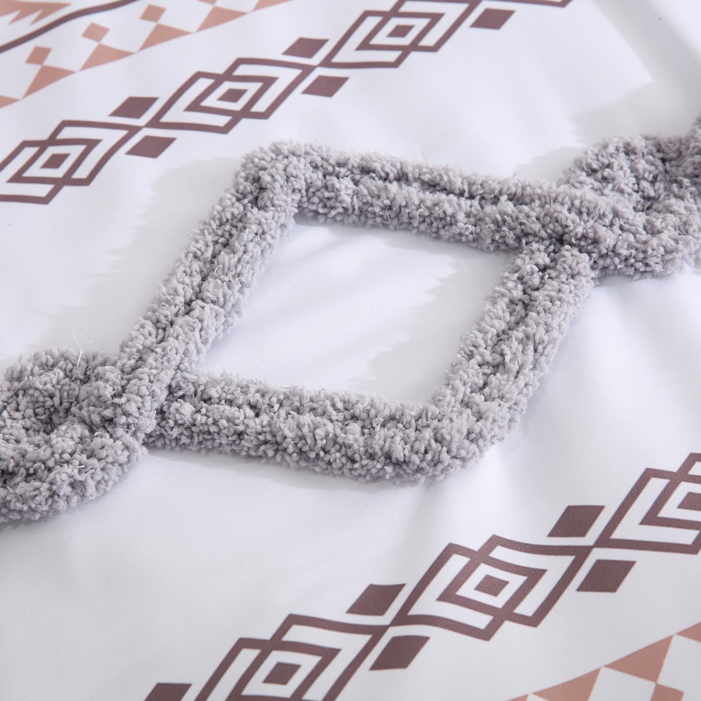 MOVE OVER Tufted Bed in A Bag Queen Size Gray and Cream Tufted Comforter Set 7 Pcs Diamond Grid and Boho Aztec Pattern Bedding Set Aesthetic Farmhosue Bedding Set for All Season