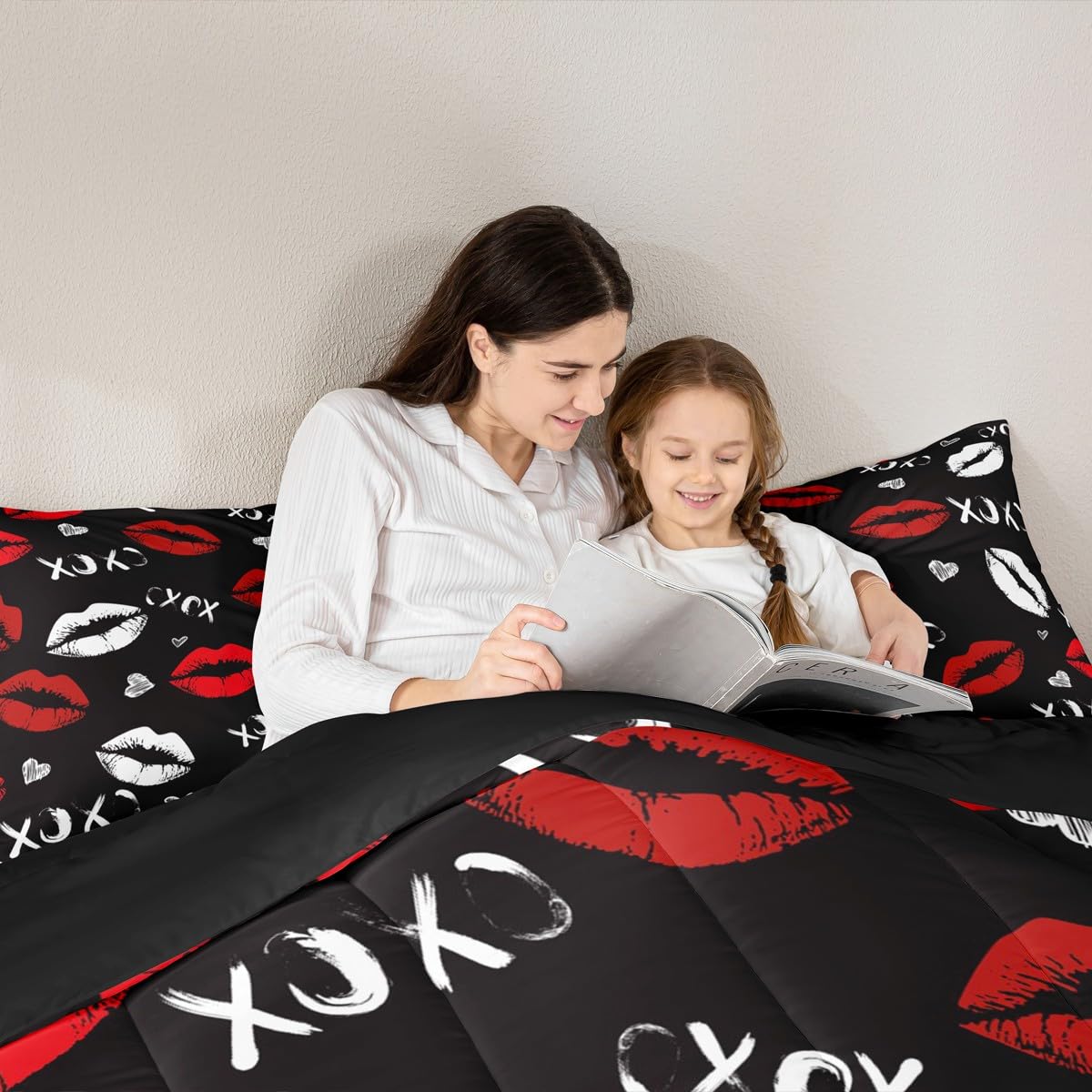 Feelyou Kiss Comforter Set Queen Size Soft Feminine Red Lips Bedding Set with Pillow Case Decor Girls Women Sexy Mouth Comforter for All Season Boys