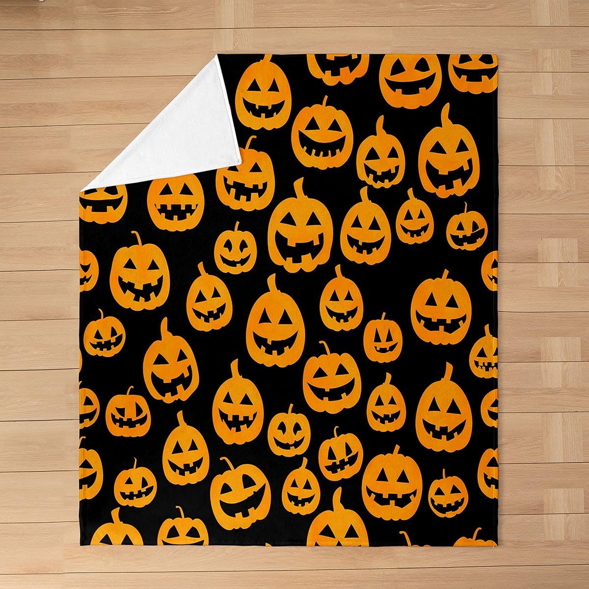 Feelyou Spooky Pumpkin Flannel Fleece Throw Blanket Halloween Themed 40"x50" Trick or Treat Fleece Throw Blanket for Kids Women Men Graveyard for Bed Couch Chair Living Room Bedroom Decor