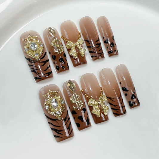 Handmade Press on Nails French Tip Leopard Fake Nails with 3D Bow and Gold Crown Designs False Nails Fall Glossy Acrylic Nails for Women DIY (Size M）