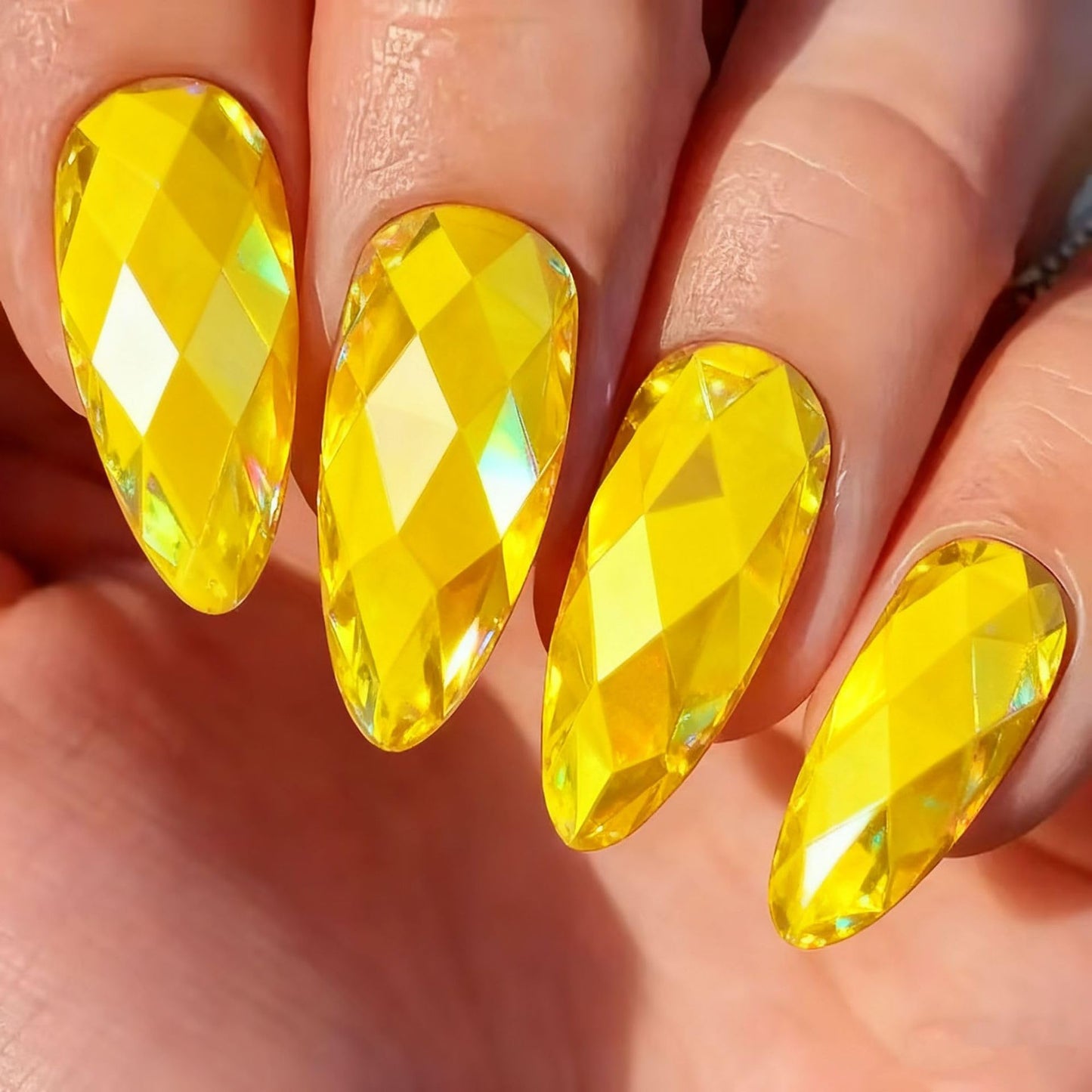 RUOKEXIN Almond Press on Nails Medium Length Fake Nails Gold Chrome False Nails with 3D Rhombus Designs Full Cover Nail Press ons Sparkly Artificial Nails for Women 24Pcs