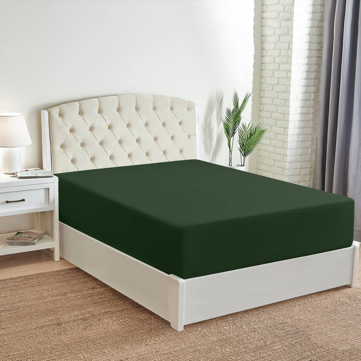 Mellanni Extra Deep Pocket King Fitted Sheet - Iconic Collection Bedding Sheets with up to 21 inch Deep Pocket - Soft & Cooling - Fade & Stain Resistant - 1 PC (King, Emerald Green)