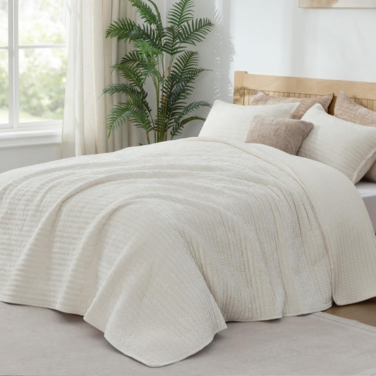 BEDELITE Velvet Quilt Set King Size - Luxury Soft Velvet Comforter Bedding Set for All Season, Lightweight Quilted Channel Stitch Oversized Bedspread Coverlet with 2 Matching Shams, Ivory White
