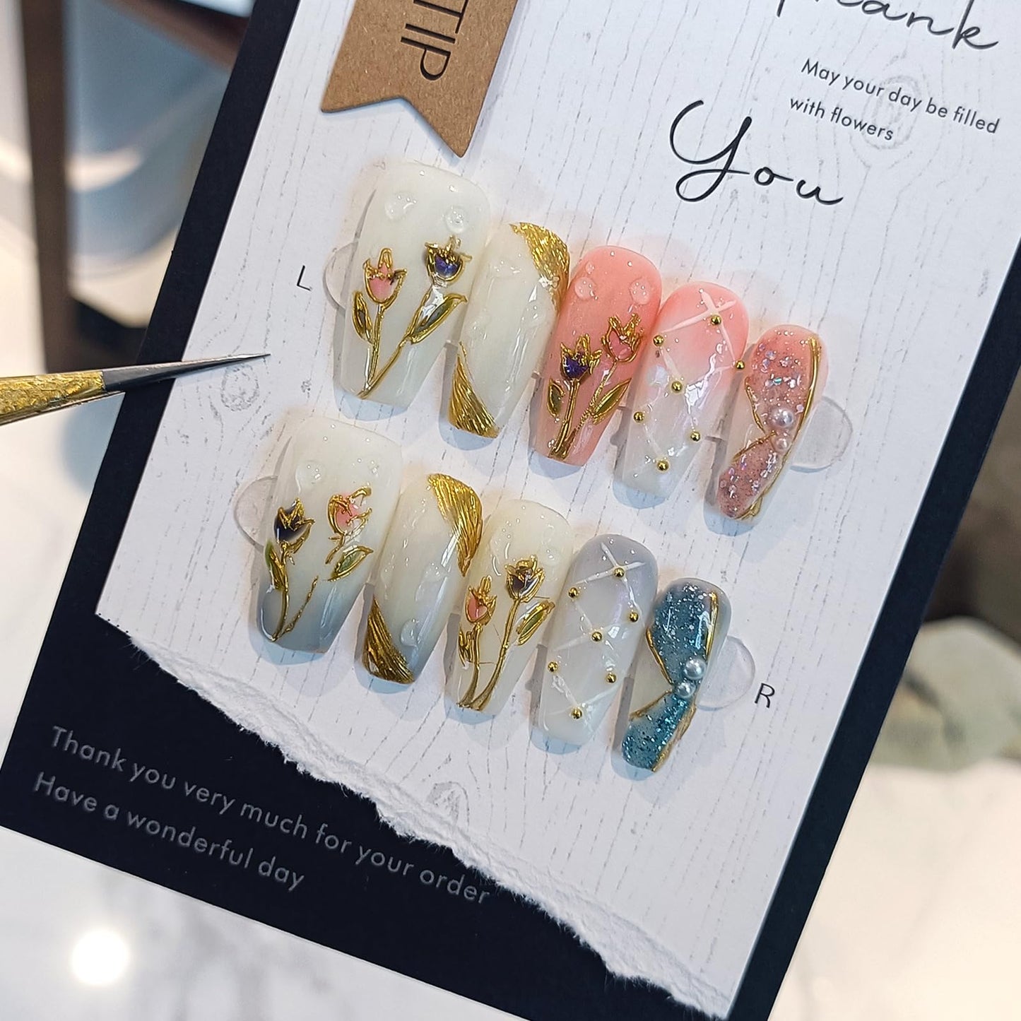 TENPAL 10Pcs Artisan Press on Nails with Kit,Hand-Painted Tulip Coffin 3D Champagne Gold & Heirloom Glitter Fake Nails,Acrylic Glossy Vintage Luxe Gel Effect for Women(XS)