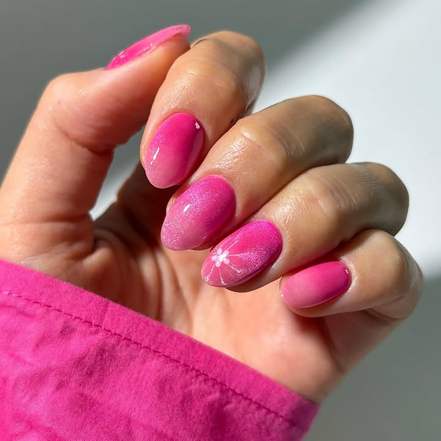 24Pcs Press On Nails Short Almond Fake Nails Rose Pink Nails Press Ons With Flower Designs Artificial Acrylic False Nails Full Cover Glue On Nail Glossy Glitter Stick On Nail For Women