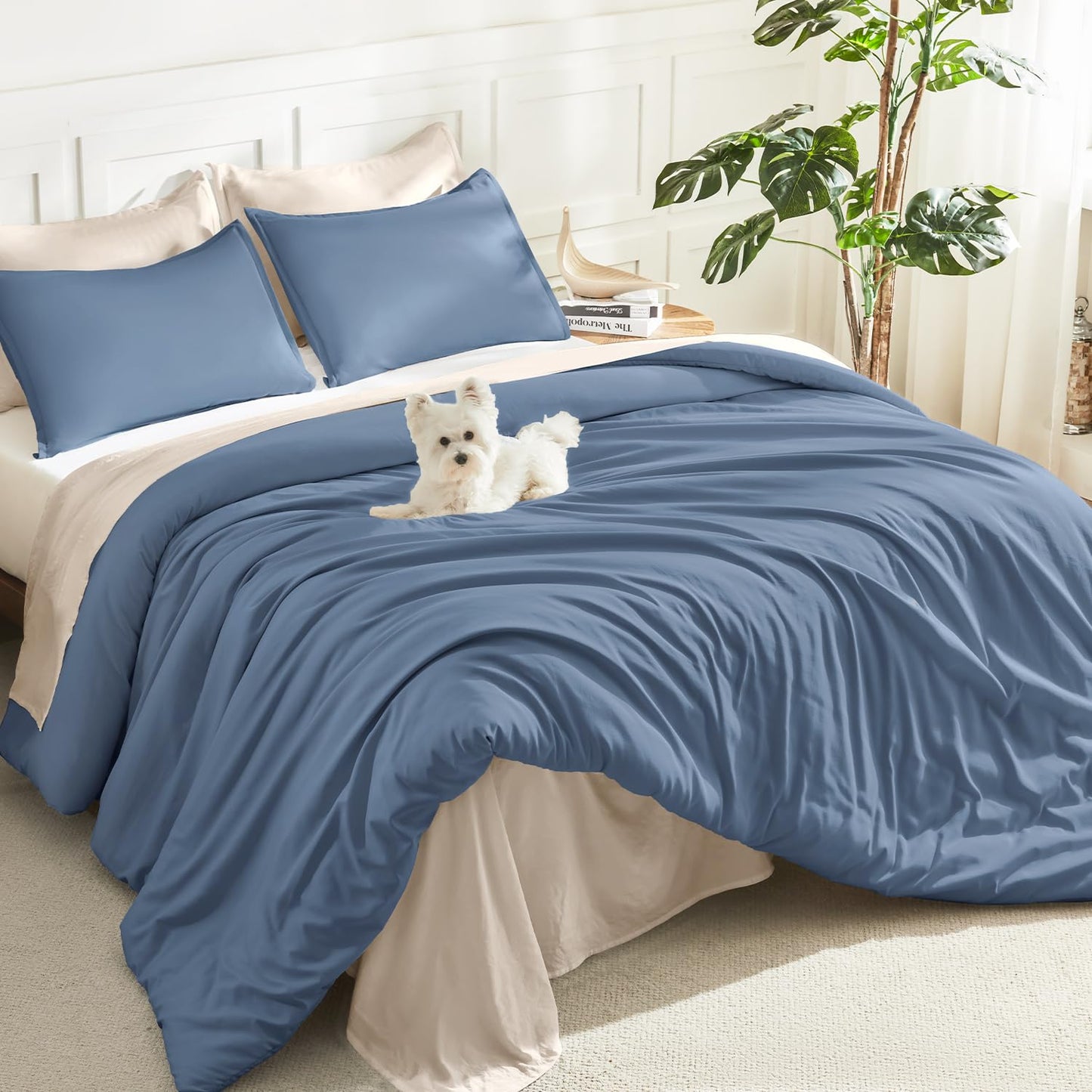 Litanika Haze Blue Comforter King Size, 3 Pieces Lightweight Solid Bedding Comforter Set, All Season Fluffy Bed Set (104x90In Comforter & 2 Pillowcases)