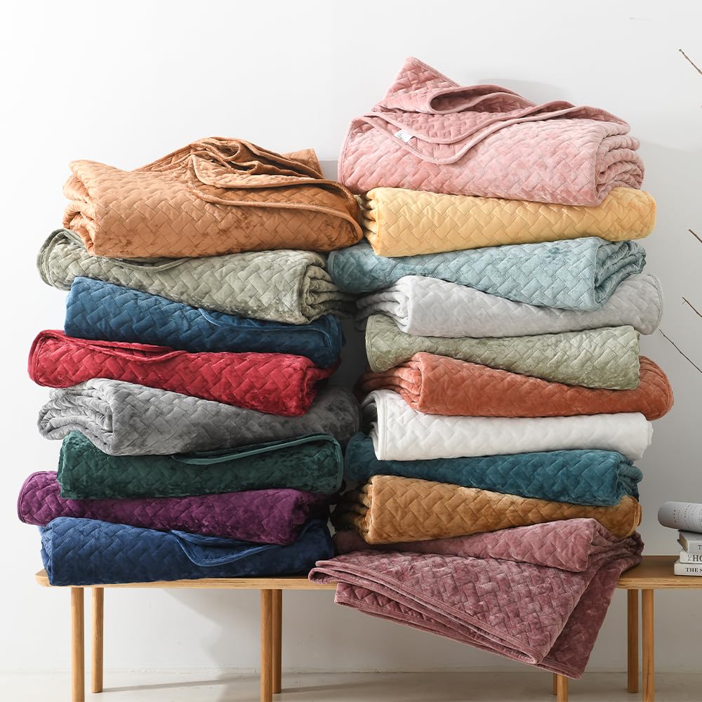 Liians Velvet Bedspread Quilt Bedding Sets,Luxury Elegant Ultra Soft Velvet Comforters Coverlet Blankets,Weave Stitching Pattern Cotton Quilted Bedspread for All Seasons,Caramel,King Size
