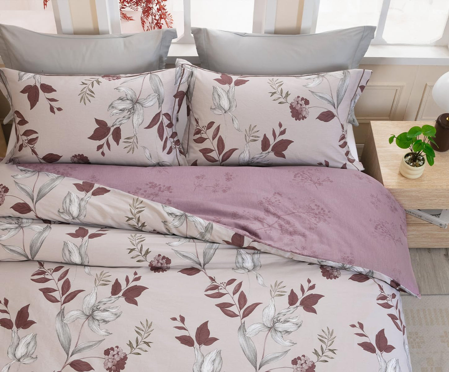 SLEEPBELLA Comforter Queen Size, 600 Thread Count Cotton Burgundy Botanical with Grey Floral Pattern Pink Reversible Comforter Set,Down Alternative Bedding Set 3Pcs(Queen, Burgundy Botanical)
