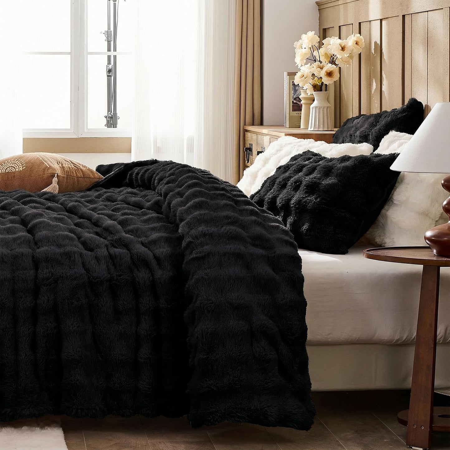Lotus Karen Faux Fur Comforter Set Queen – Black Fluffy Big Bubble Faux Rabbit Fur Winter Comforter Sets, Warm Cozy Fuzzy Bed Set 3 Pieces, 1 Comforter and 2 Pillowcases