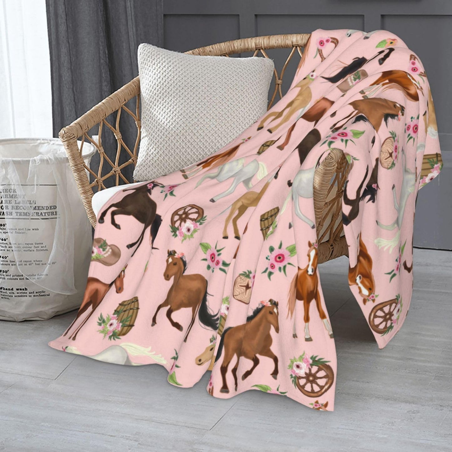 Horse Throw Blanket 50"x40" Fuzzy Soft Cozy Horses Blankets Soft Throws Warm Lightweight Plush Fleece Throw Blanket for Kids Men Women Gift Bed Couch Sofa