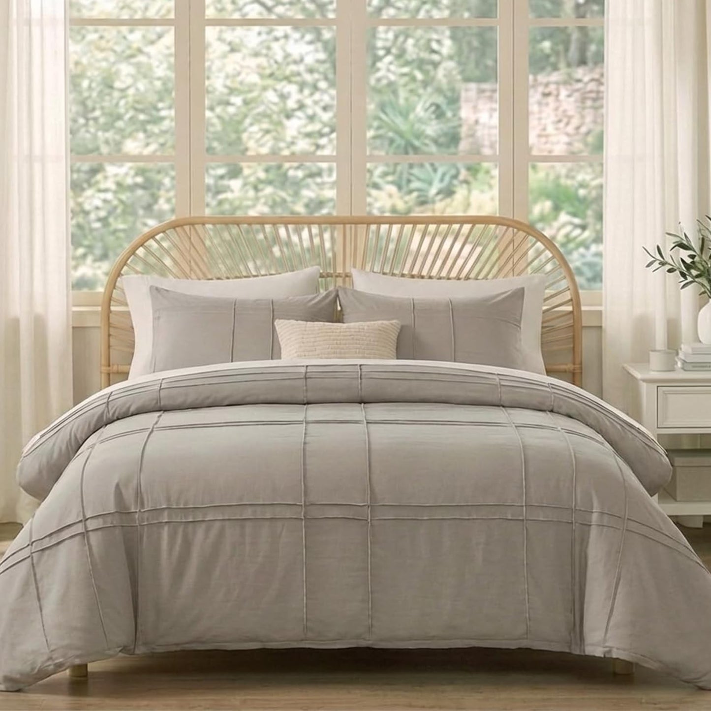 Cozaline 100% Cotton Light Grey Queen Size Duvet Cover Set - 3 Pieces Pintuck Pleated Duvet Cover, Soft Breathable Duvet Cover with Zipper Closure, Modern Minimalist Bedding Set